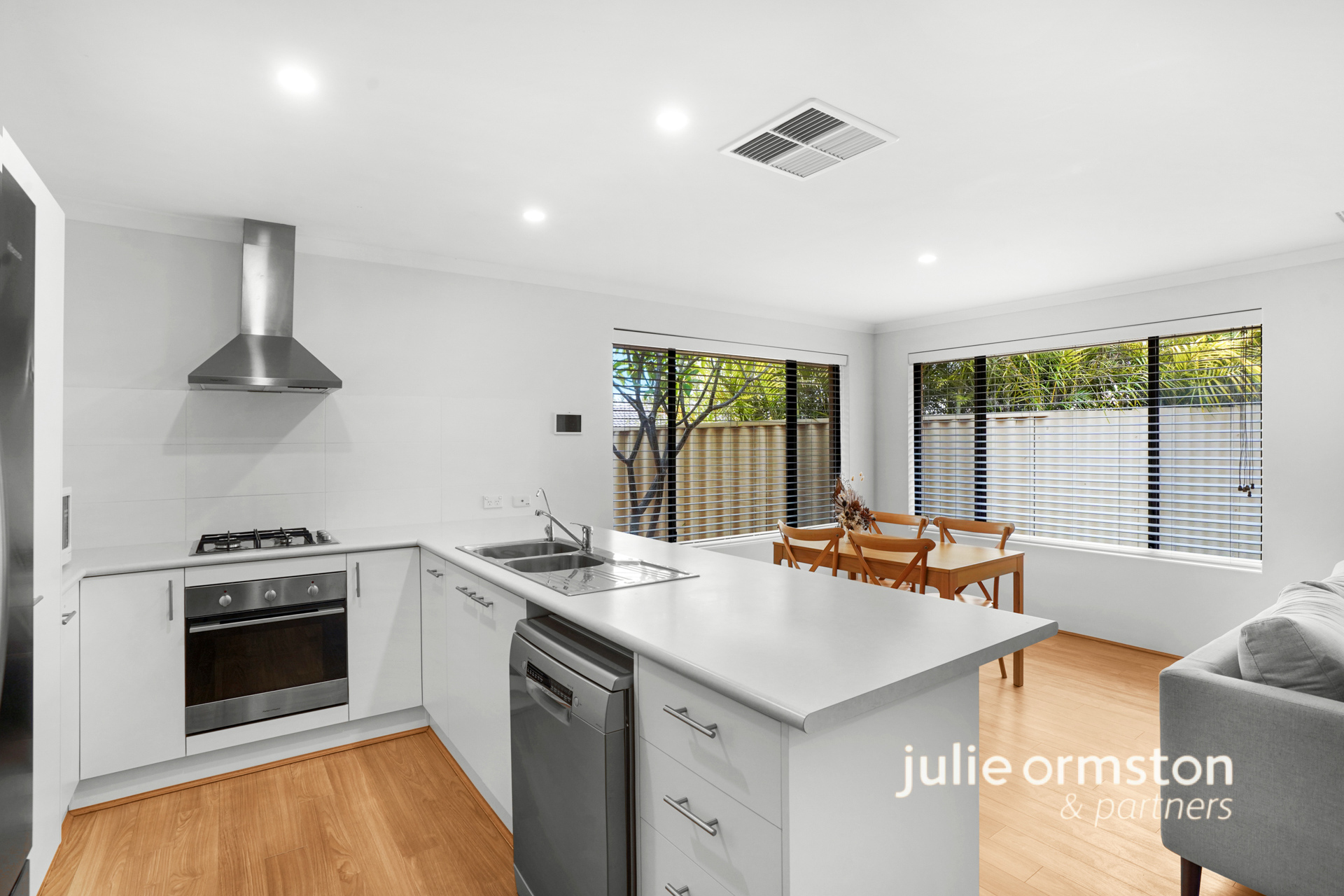 9 Ameer Way, Craigie, WA 6025 - Image 3