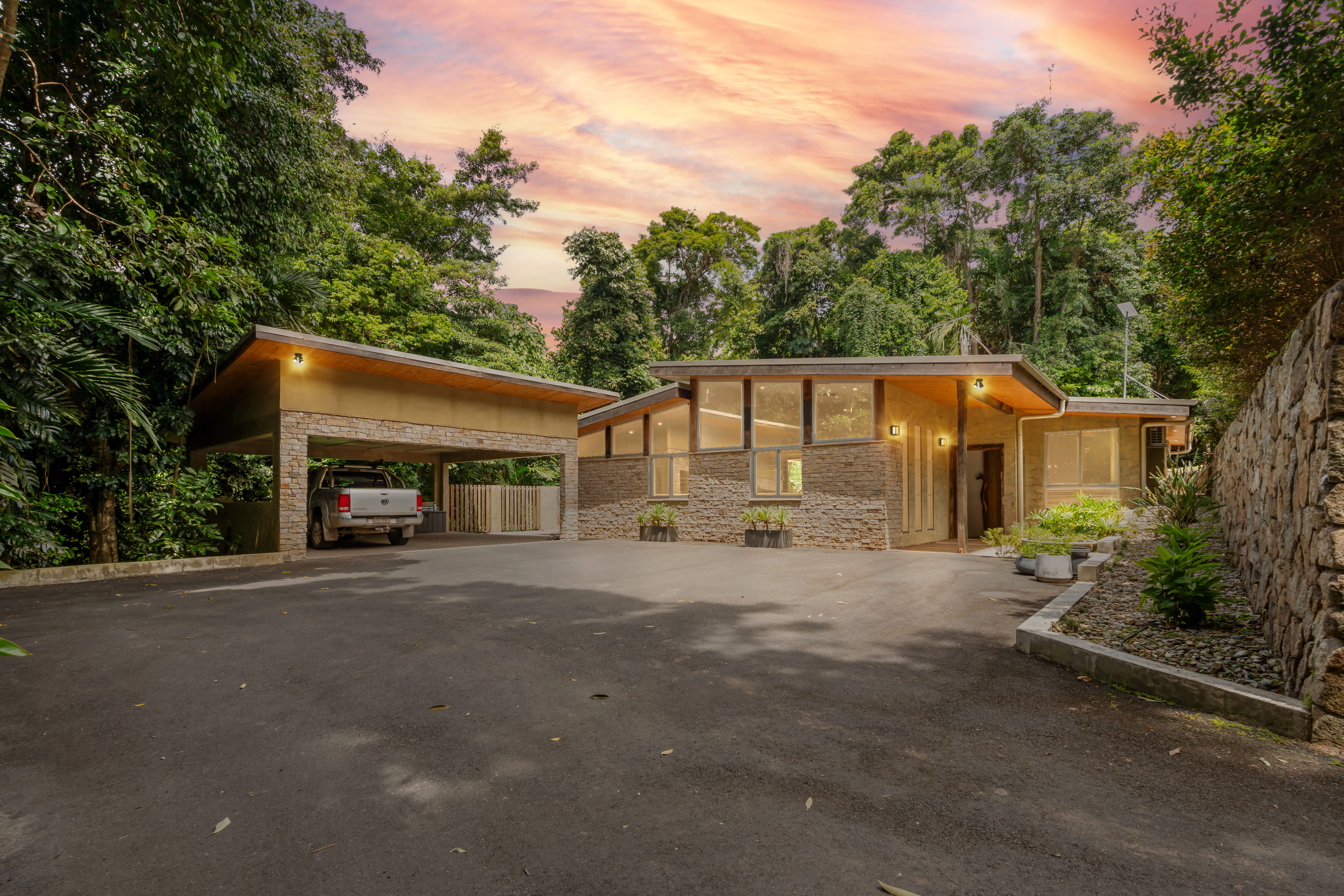 5-bedroom house at 19 Mission Circle, Wongaling Beach, Qld, 4852, Cassowary Coast, Queensland