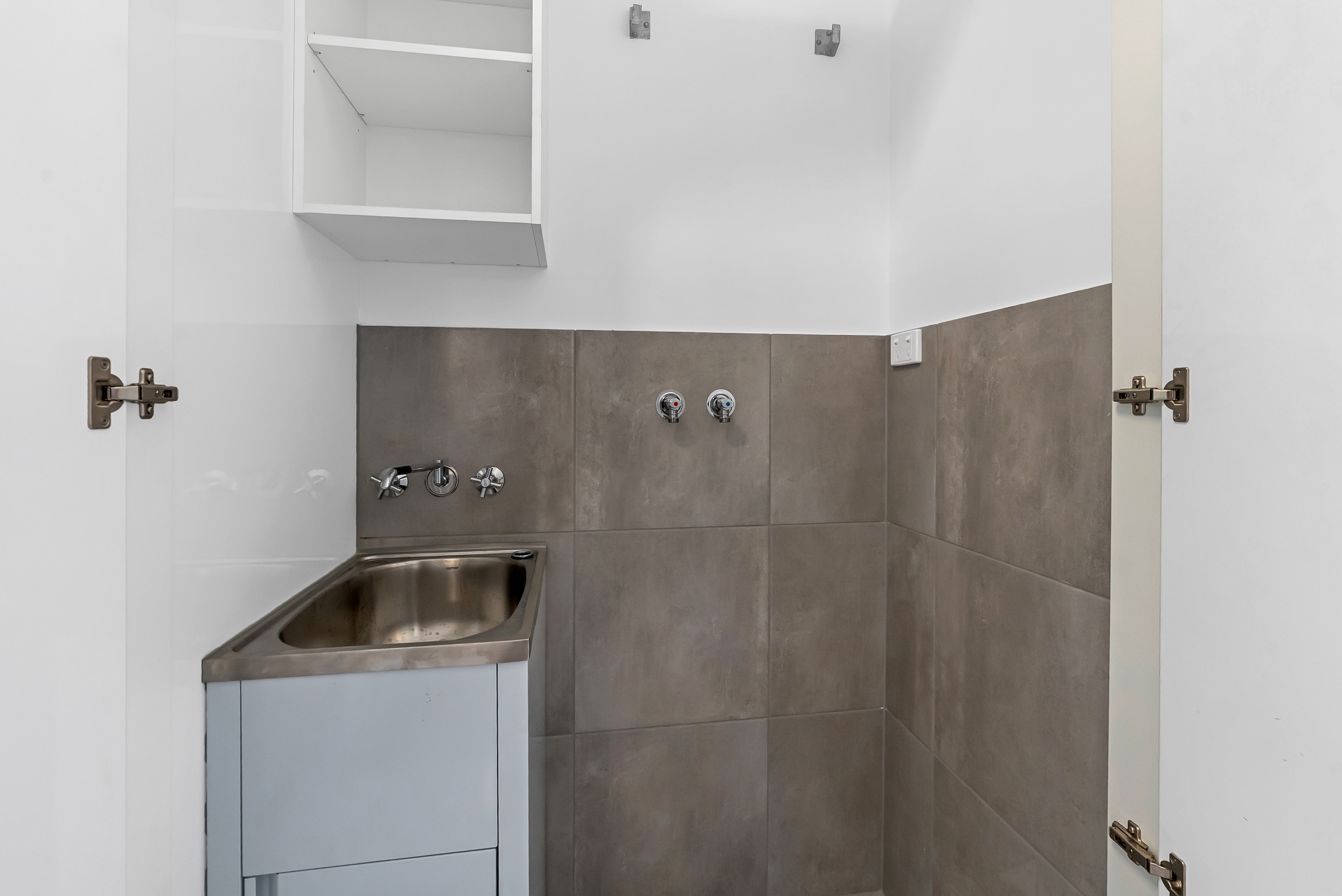 4/18-20 Rose Street, Westcourt, QLD 4870 - Image 10