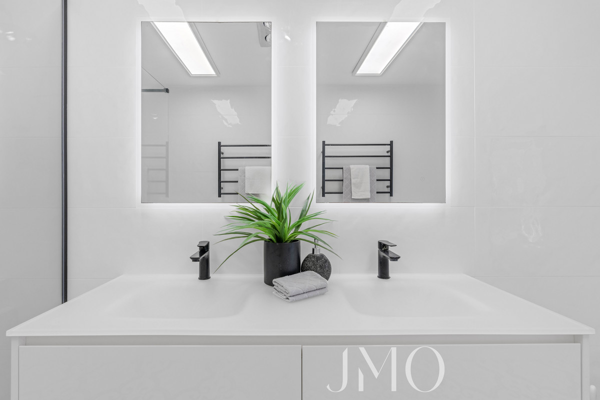 5-bedroom house at 15 Edwards Place, Ormeau, QLD 4208, Gold Coast, Queensland