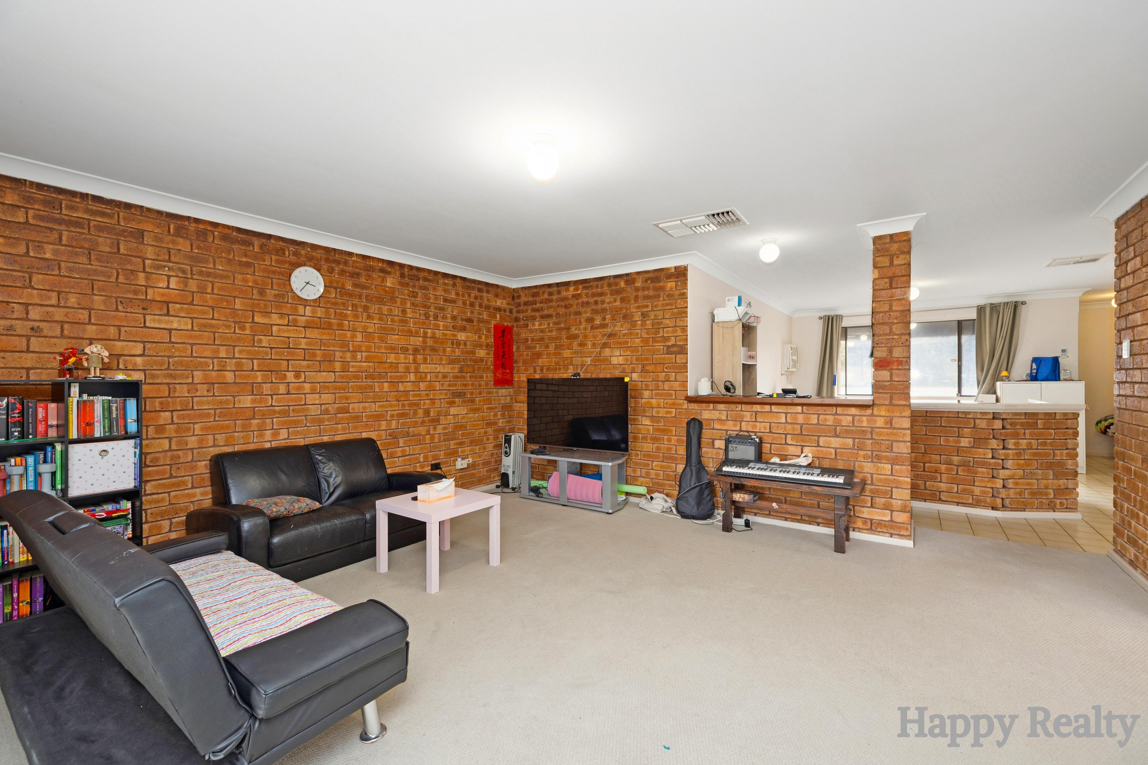 18 FAGENCE WAY, Thornlie WA 6108 - Image 5