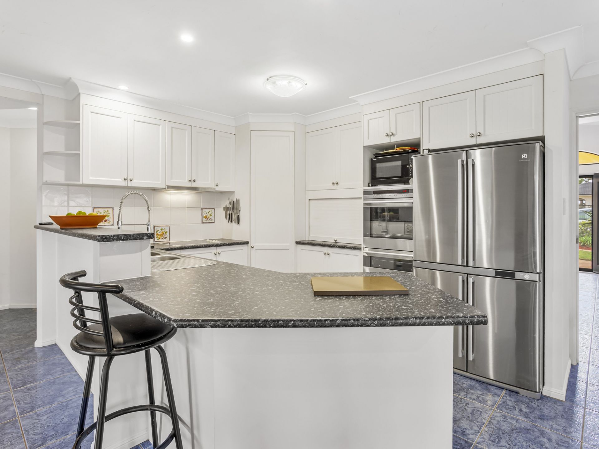 4 Paten Close, Birkdale, QLD 4159 - Image 3