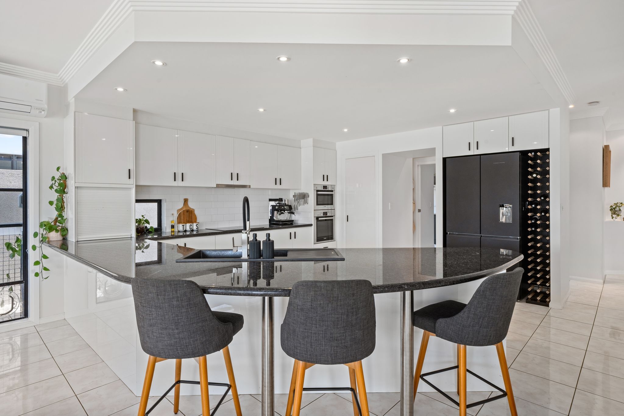 5-bedroom house at 2 Mooloolah Island, Minyama, QLD 4575, Sunshine Coast, Queensland