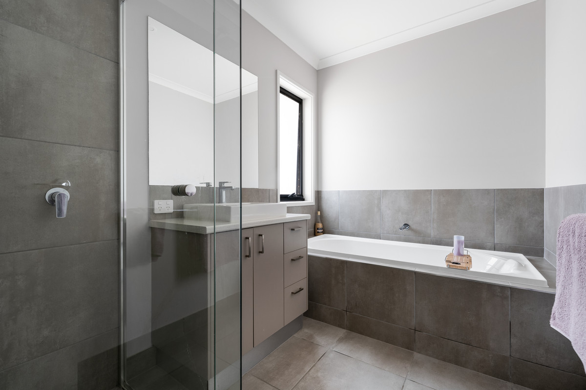 4-bedroom house at 140 READ STREET, Howlong NSW 2643, Federation, New South Wales