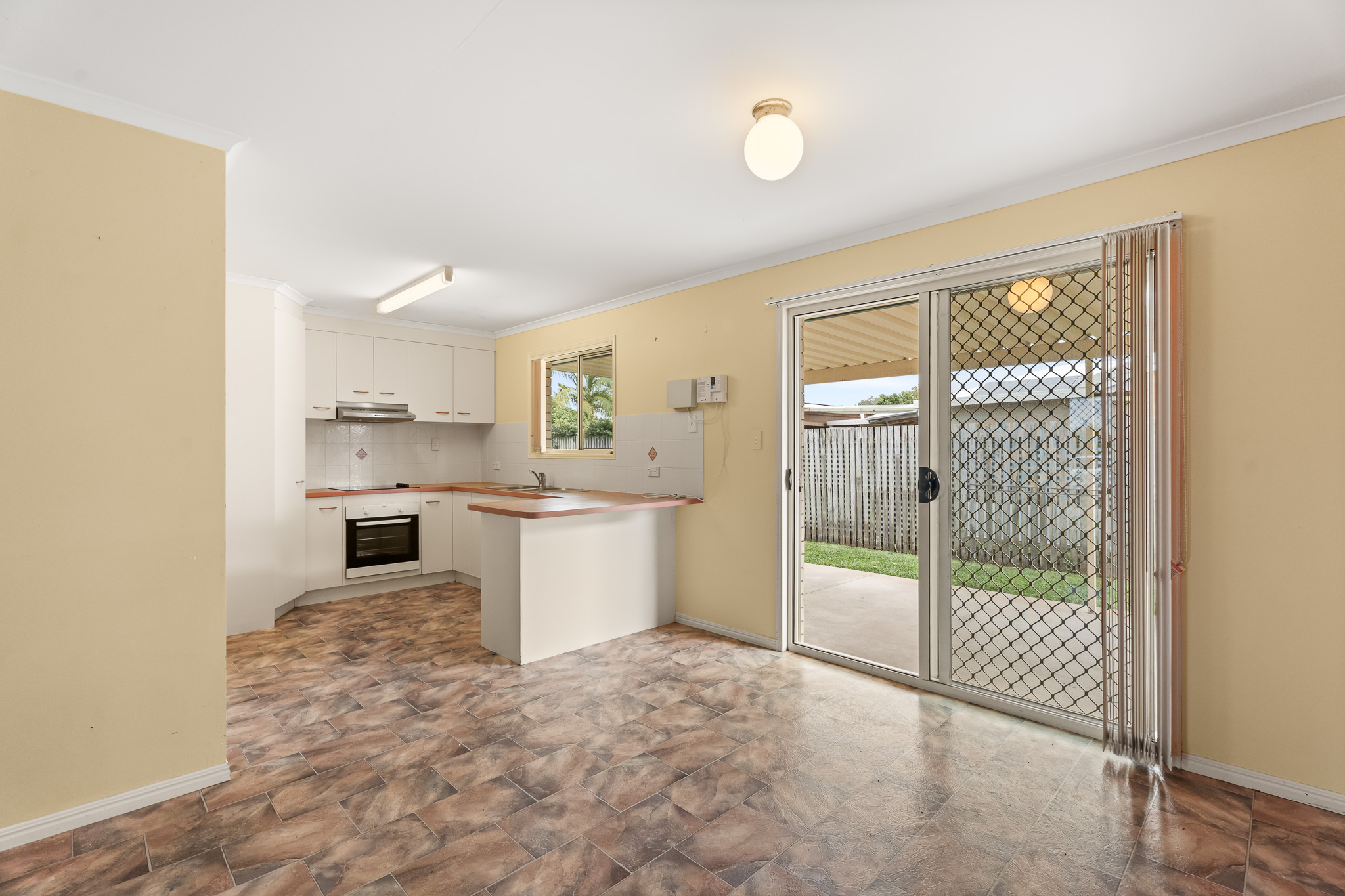 17 CHANCELLOR DRIVE, Urraween QLD 4655 - Image 4