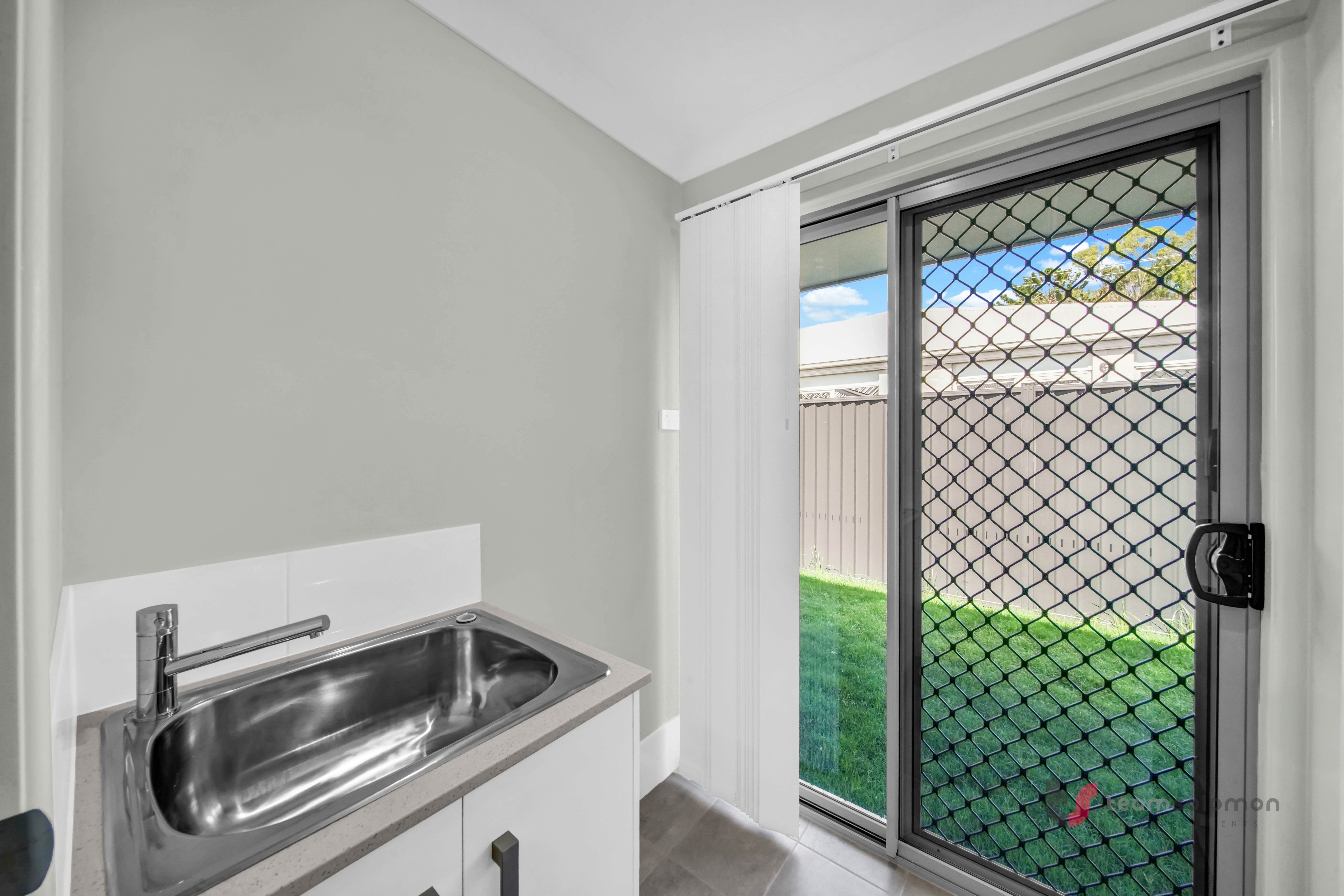 4 Anita Street, Redland Bay, QLD 4165 - Image 4