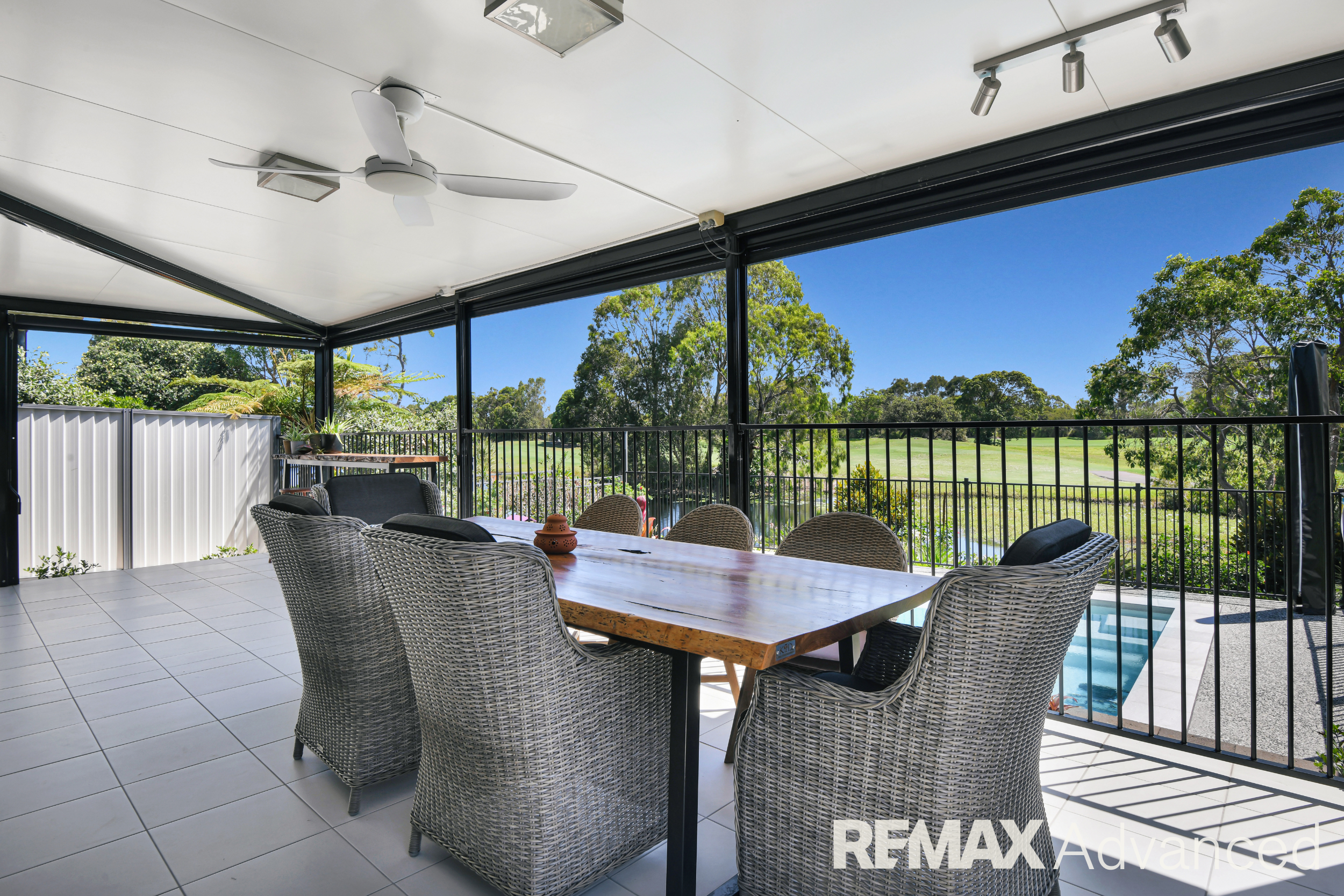 10 FOXTAIL CRESCENT, Banksia Beach QLD 4507 - Image 8