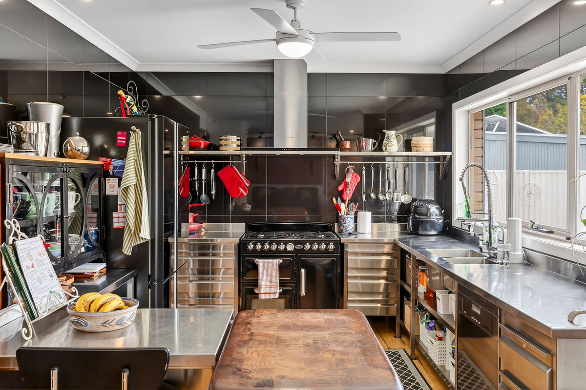 15 Aquarius Avenue, Torquay, VIC 3228 - Image 6