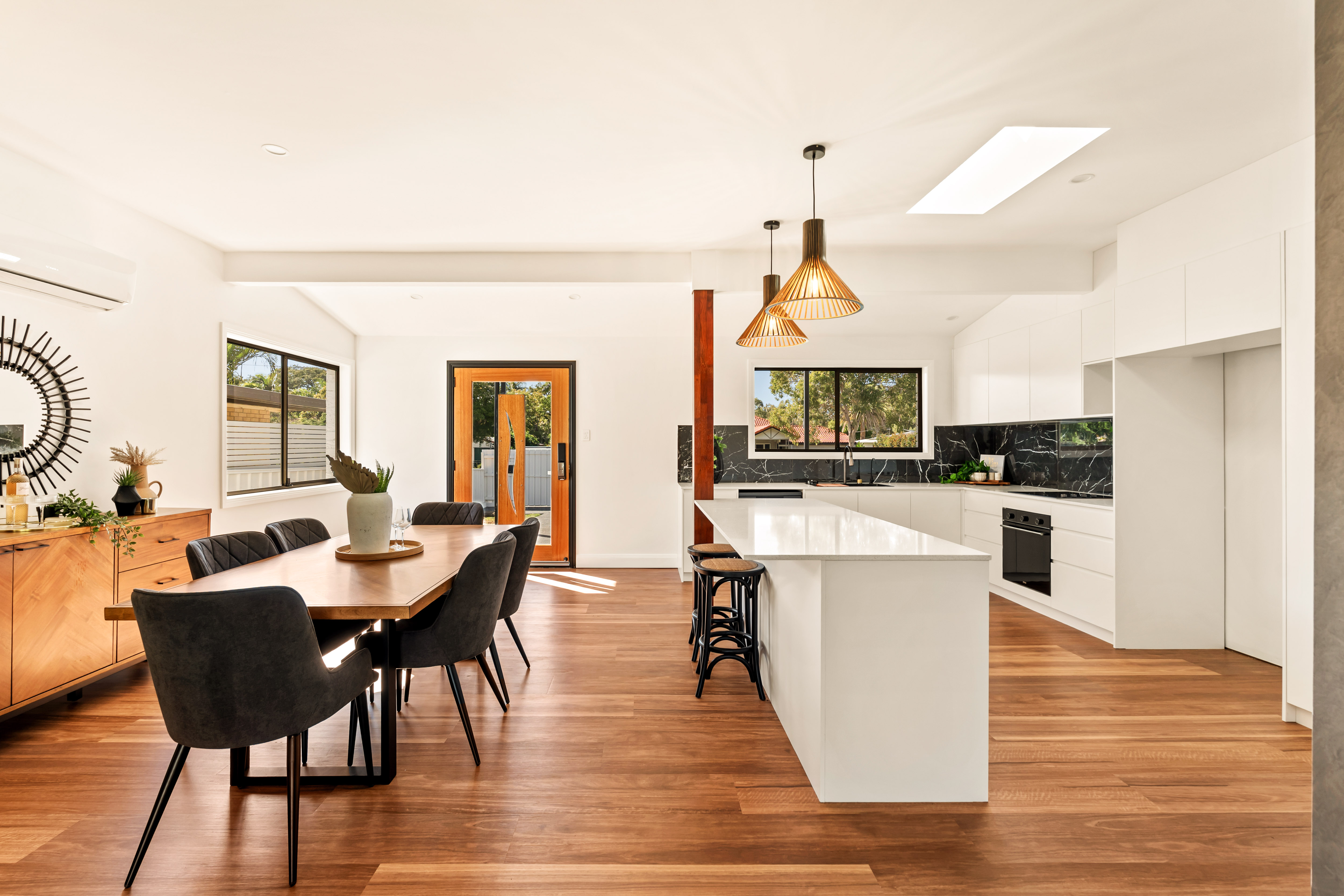 216 Fitzroy Street, Cleveland, QLD 4163 - Image 1