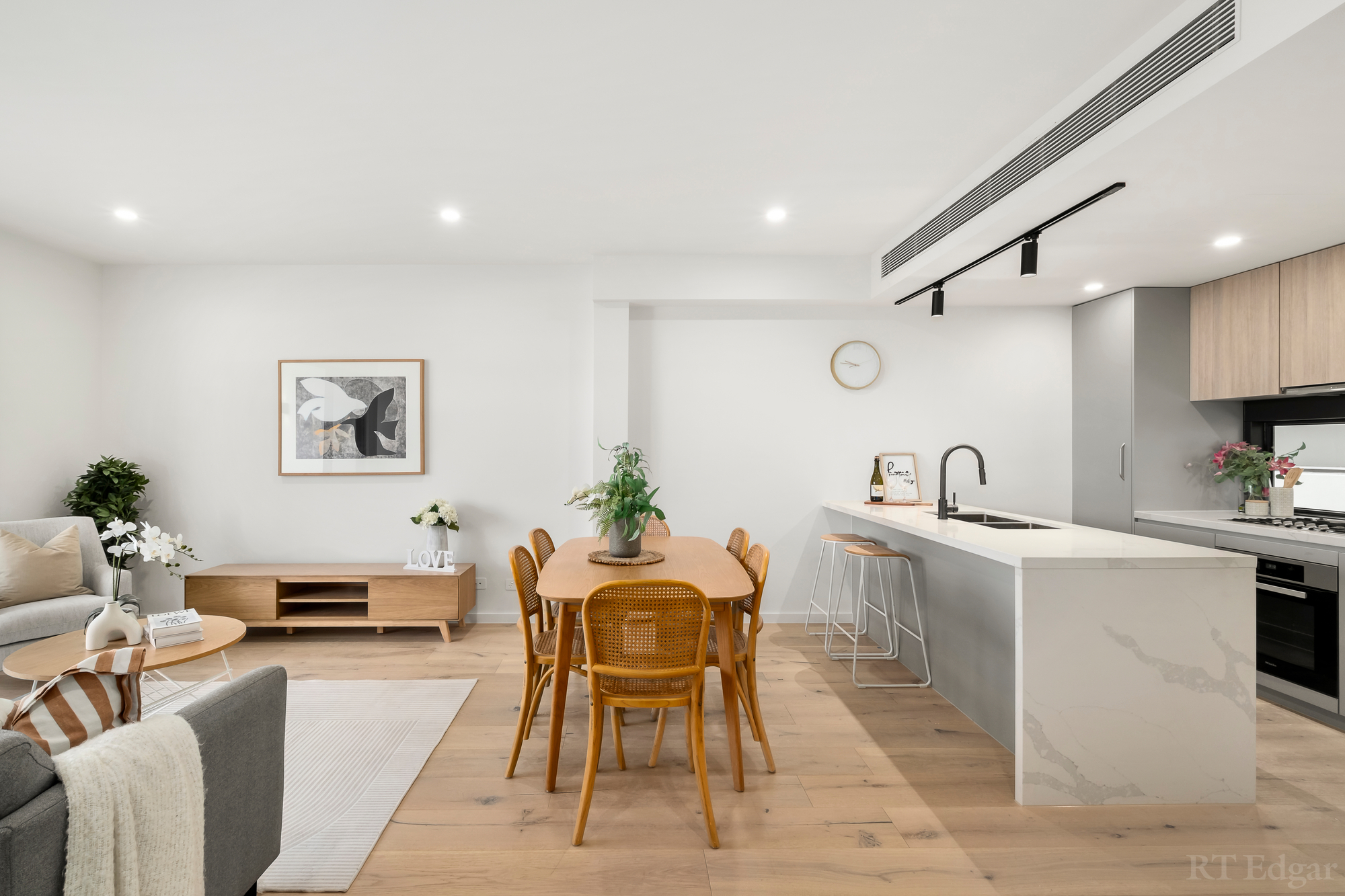 11/40 - 40A Whitehorse Road, Blackburn, Vic, 3130 - Image 2
