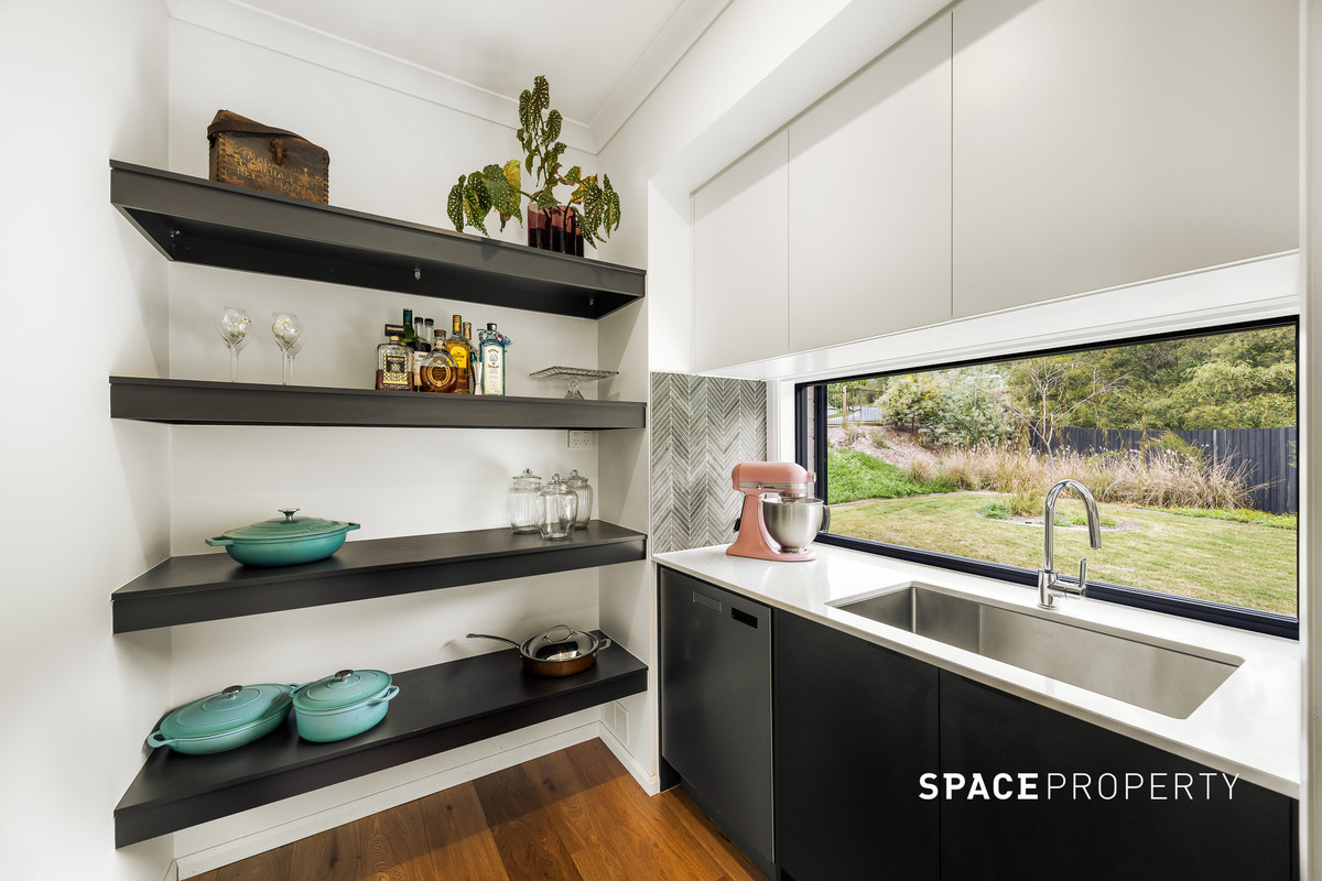 34 SUNDOWN CIRCUIT, Upper Kedron QLD 4055 - Image 7