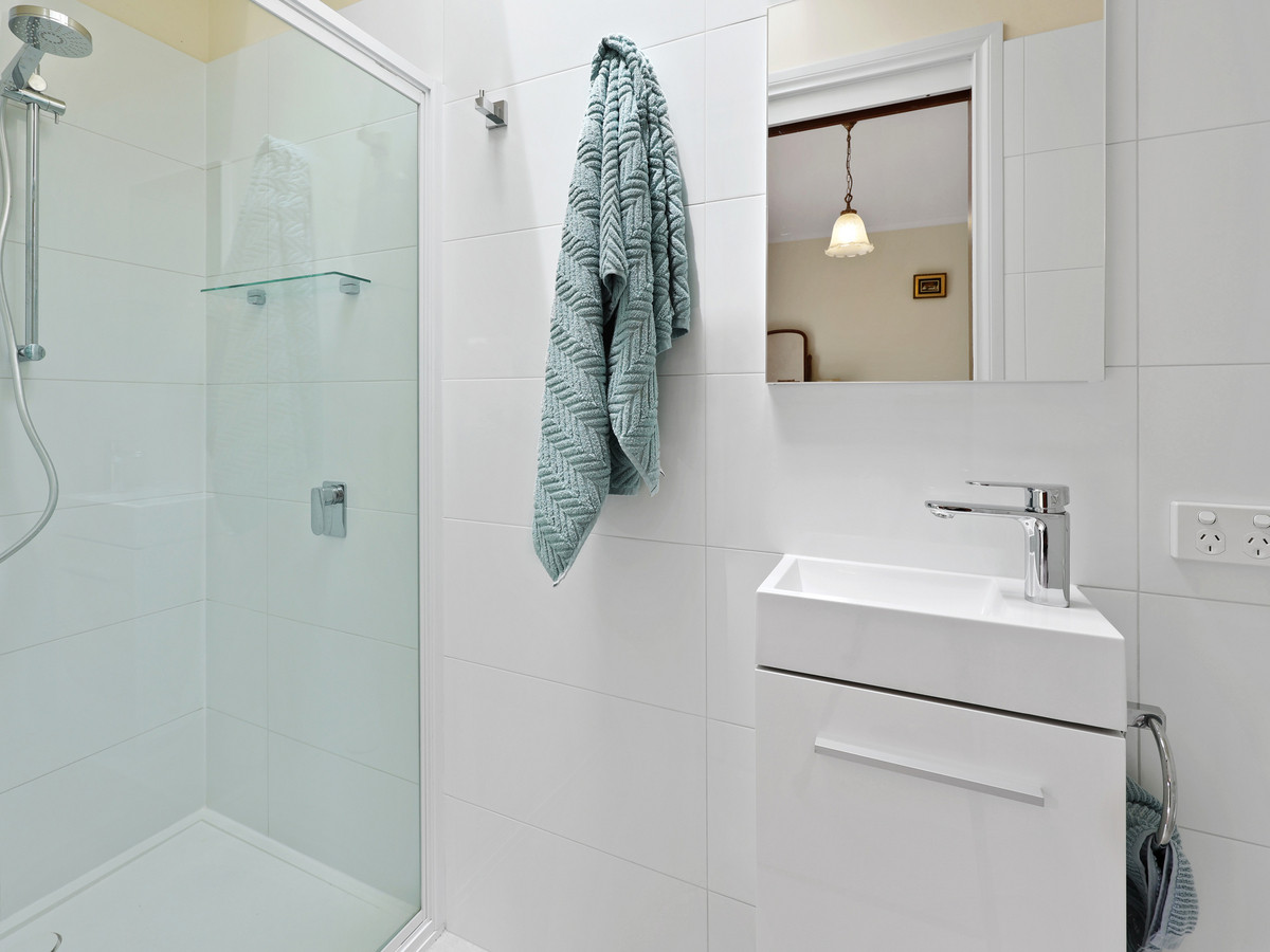 5-bedroom house at 30 Mcarthur Street, Hamilton, Vic, 3300, Southern Grampians, Victoria