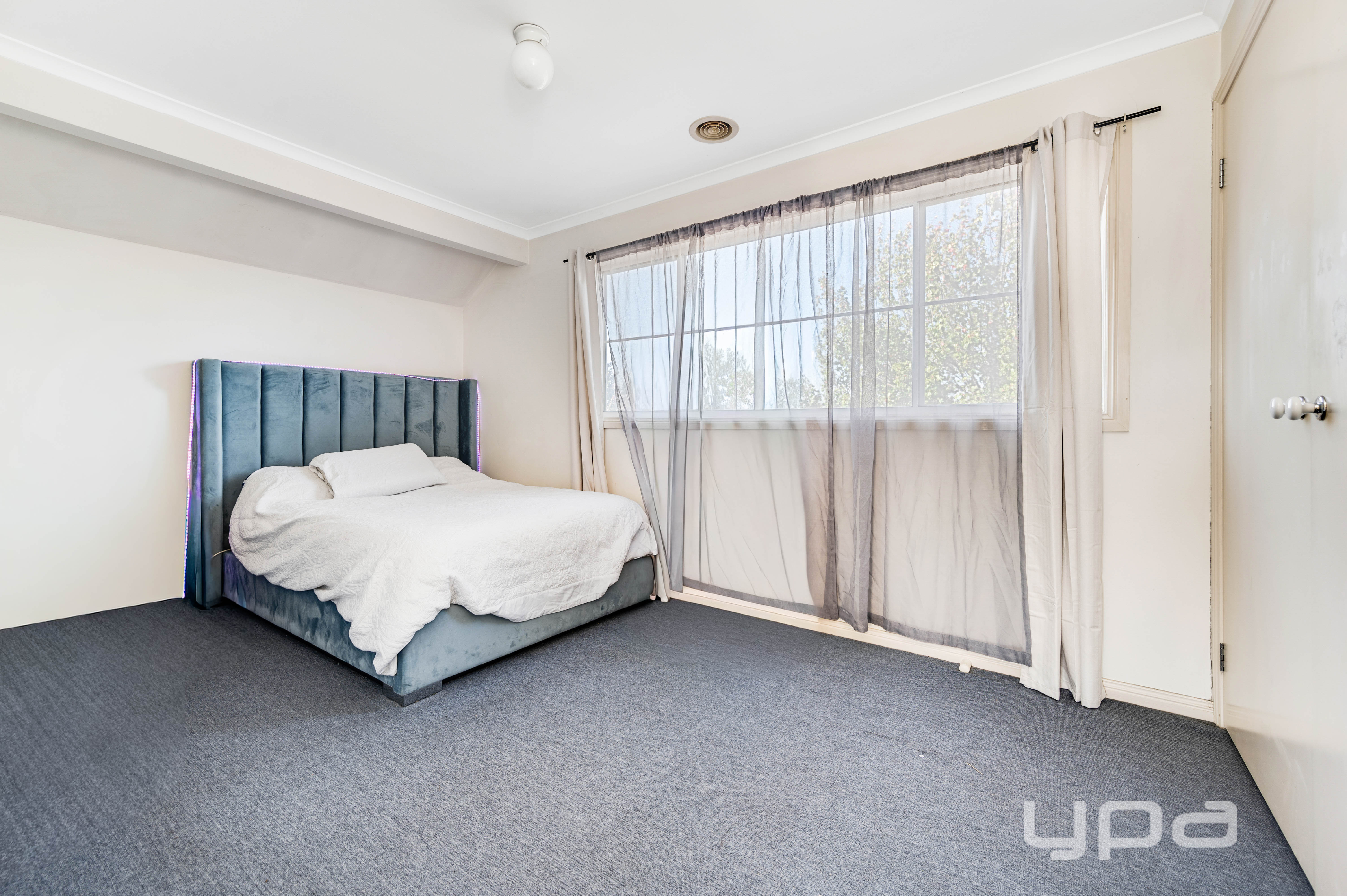 3-bedroom house at 30 GARONNE CIRCUIT, Roxburgh Park VIC 3064, Hume, Victoria