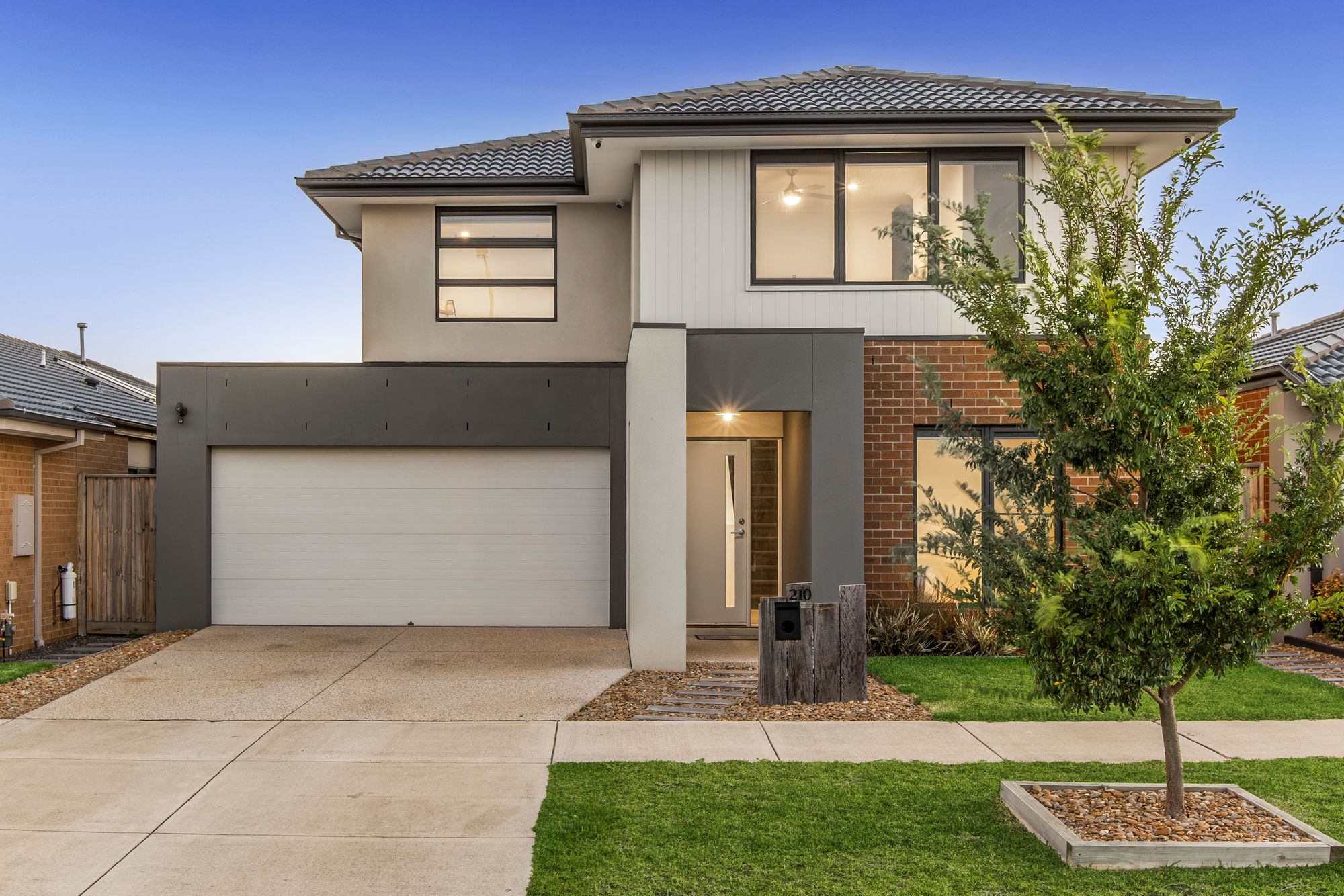 210 Boundary Road, Mount Duneed, VIC 3217 - Image 1