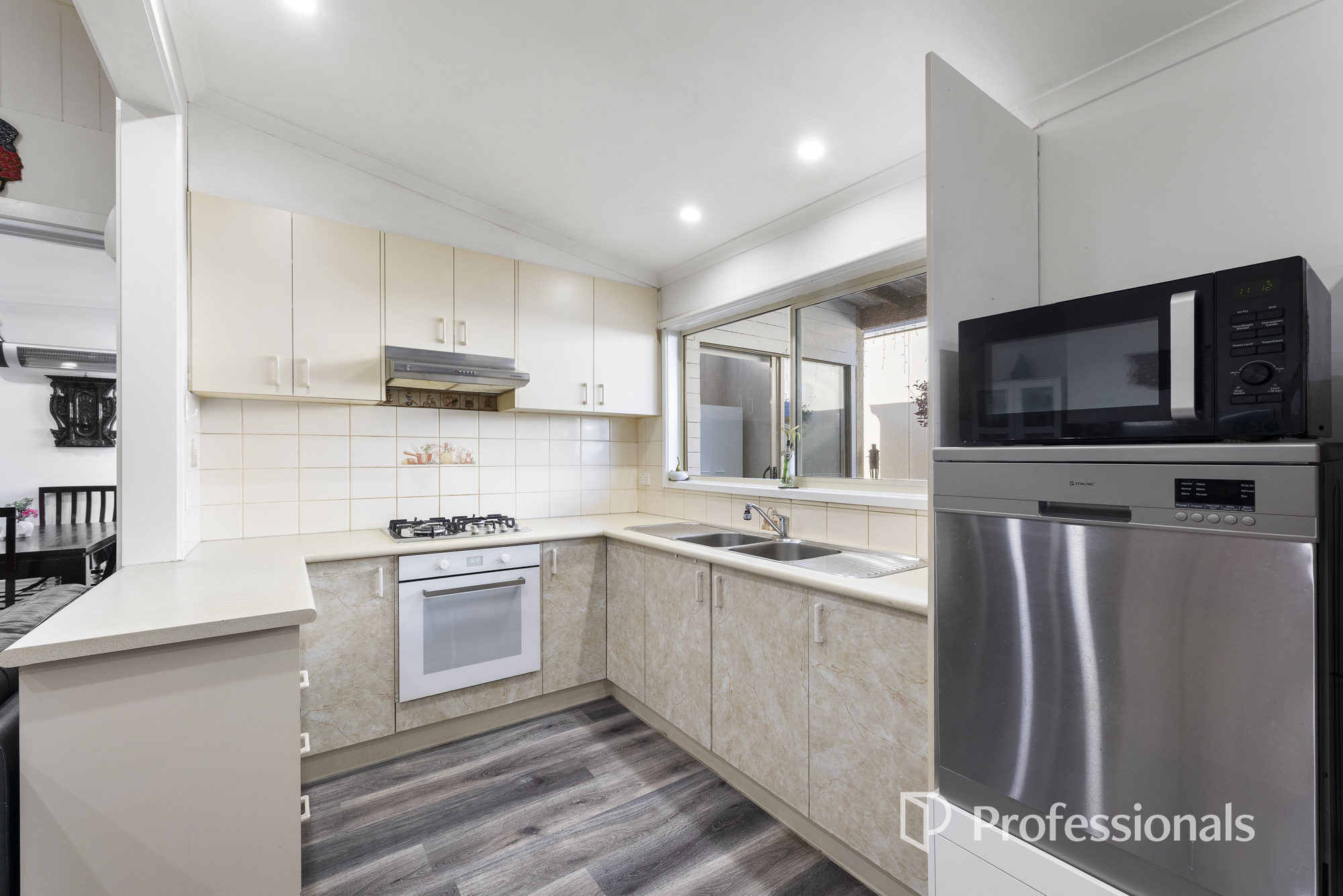 4 BALMORAL AVENUE, Bentleigh VIC 3204 - Image 7