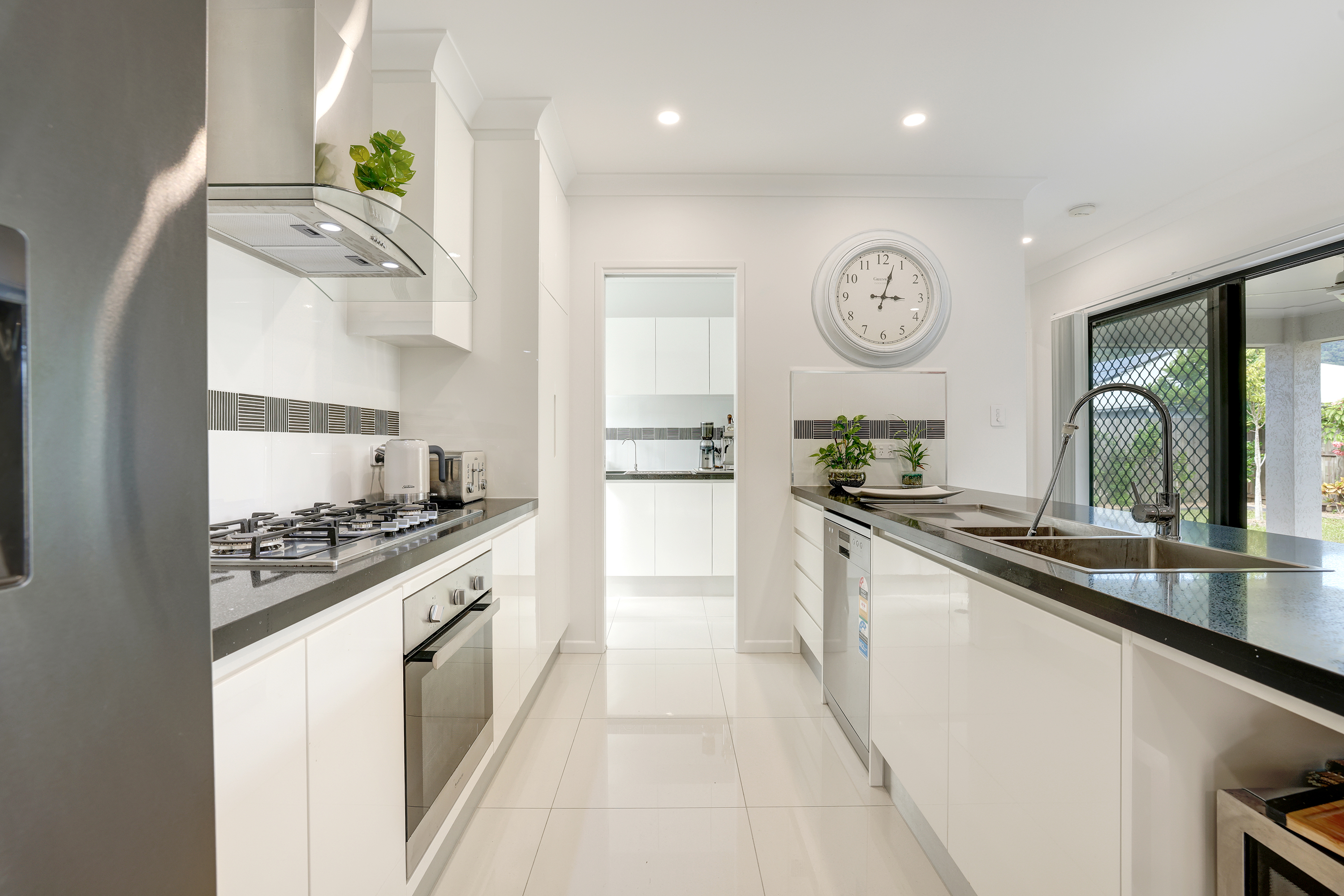 11 Girringun Parade, Mount Peter, QLD 4869 - Image 2