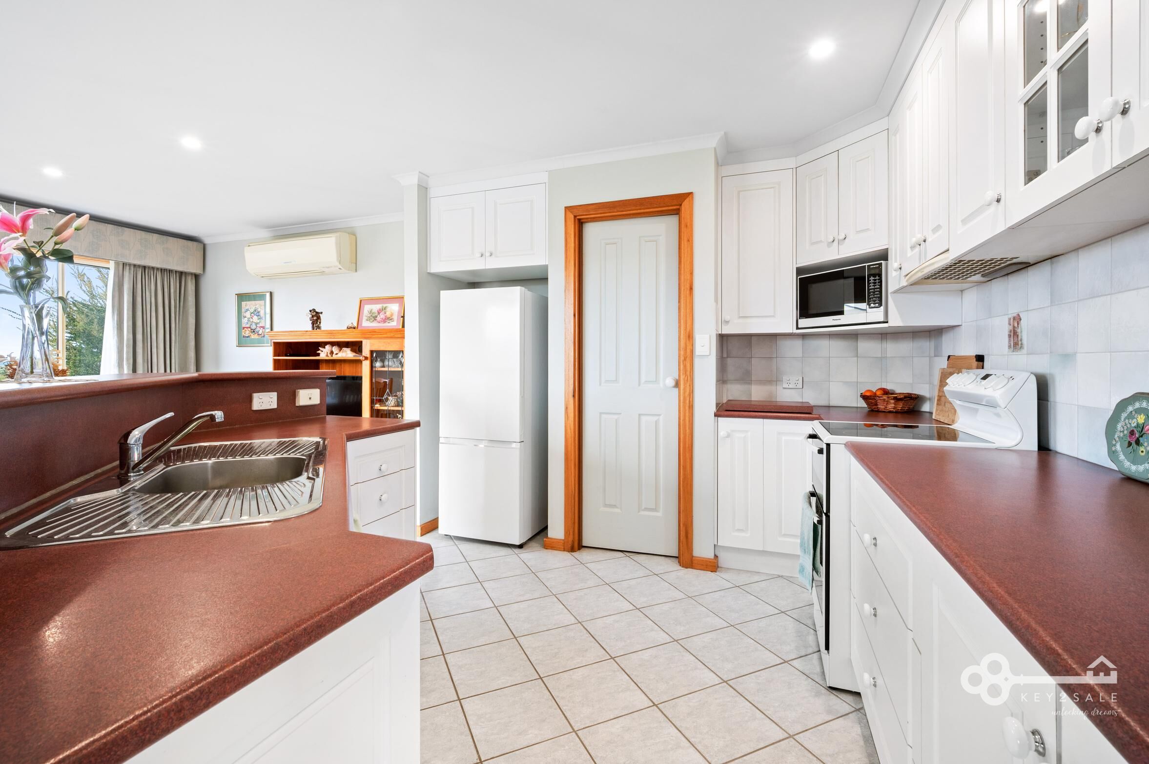 3-bedroom house at 3 Standish Street, Port Macdonnell, SA 5291, Grant, South Australia
