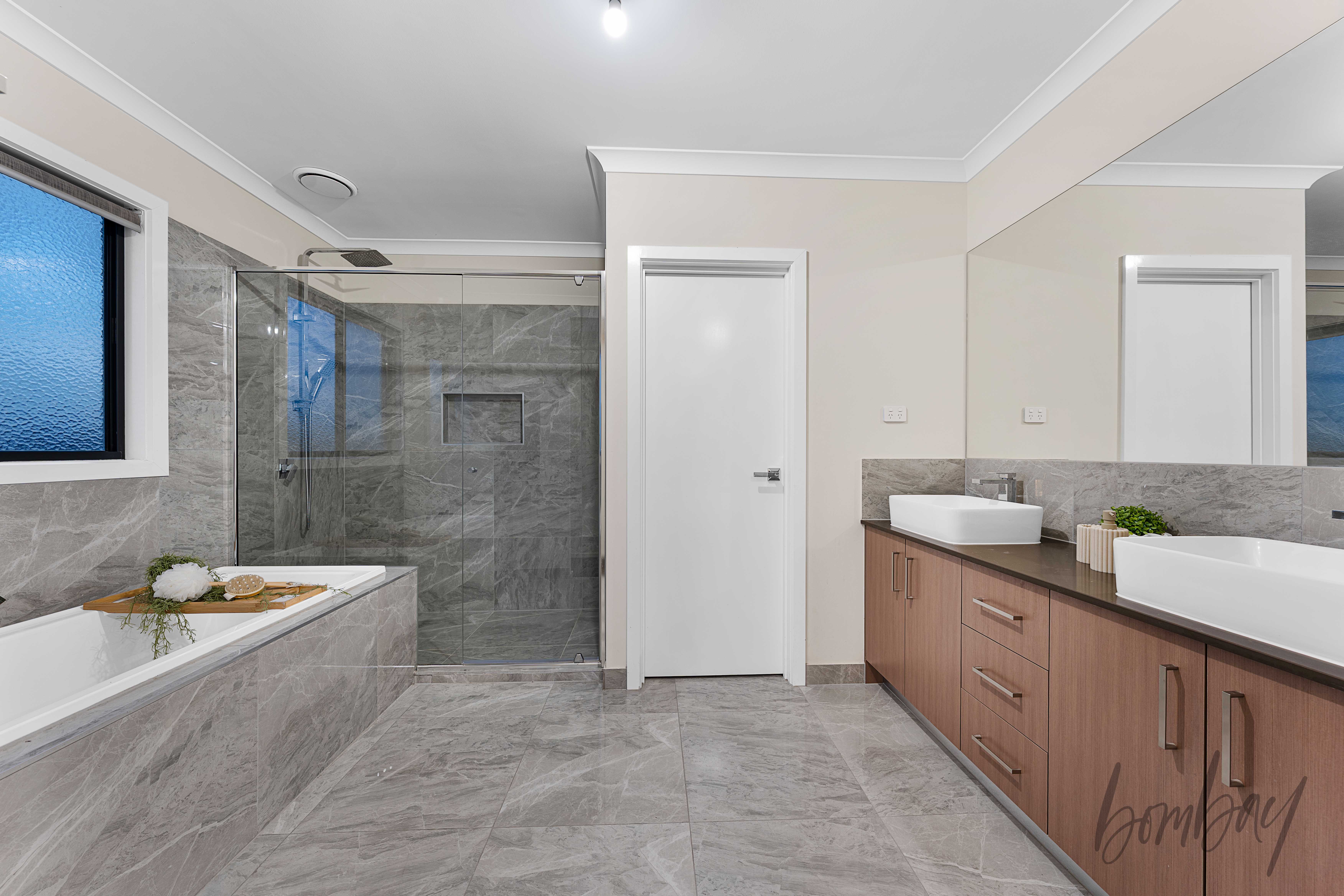 5-bedroom house at 9 ROEBLING STREET, Craigieburn VIC 3064, Hume, Victoria