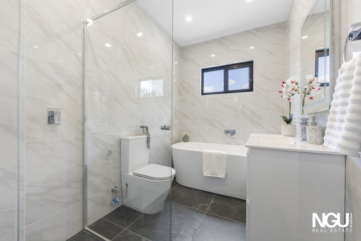 5-bedroom house at 13 Kuala Close, Dean Park, NSW 2761, Blacktown, New South Wales