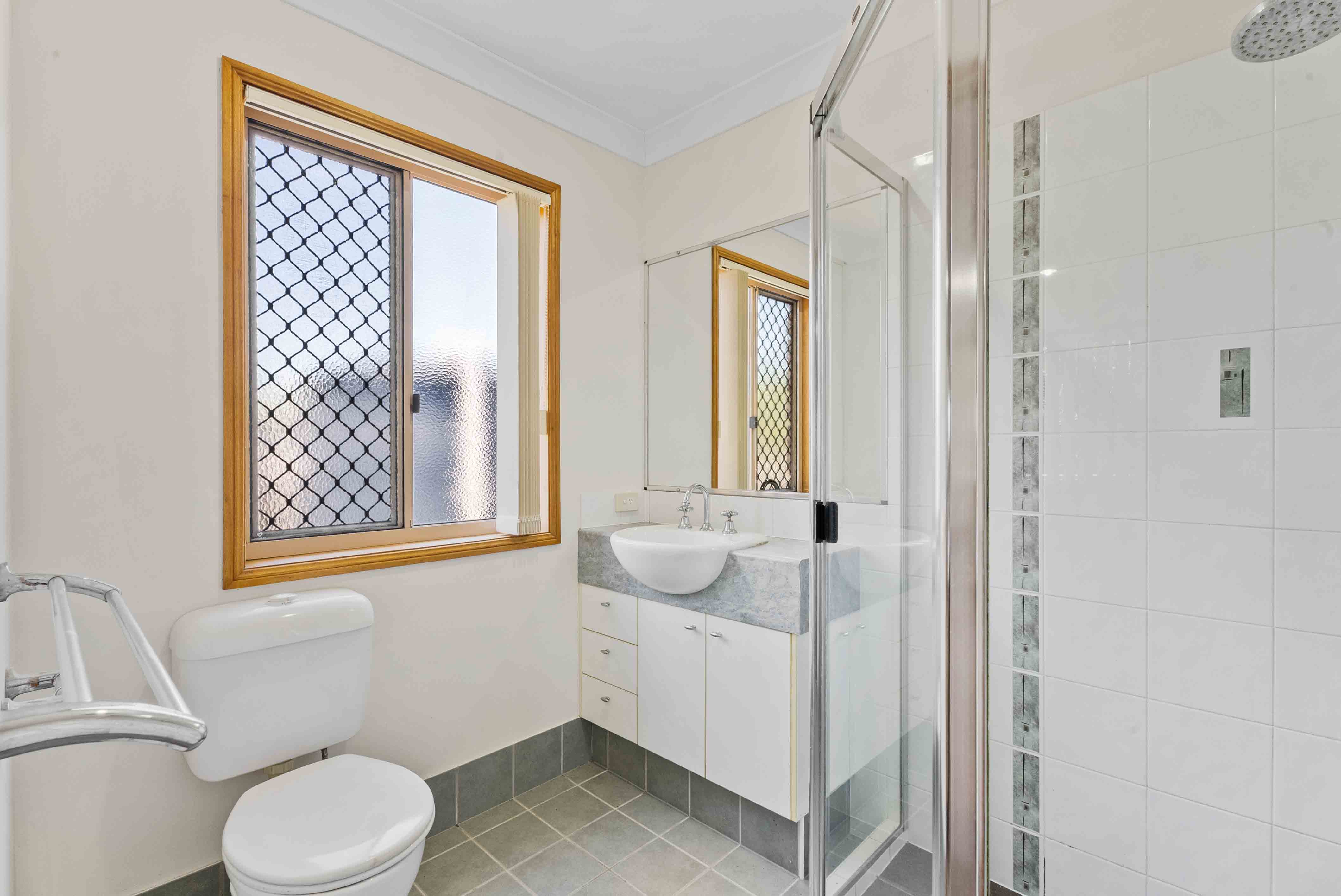 10 Queensbury Grove, Urraween, QLD 4655 - Image 8