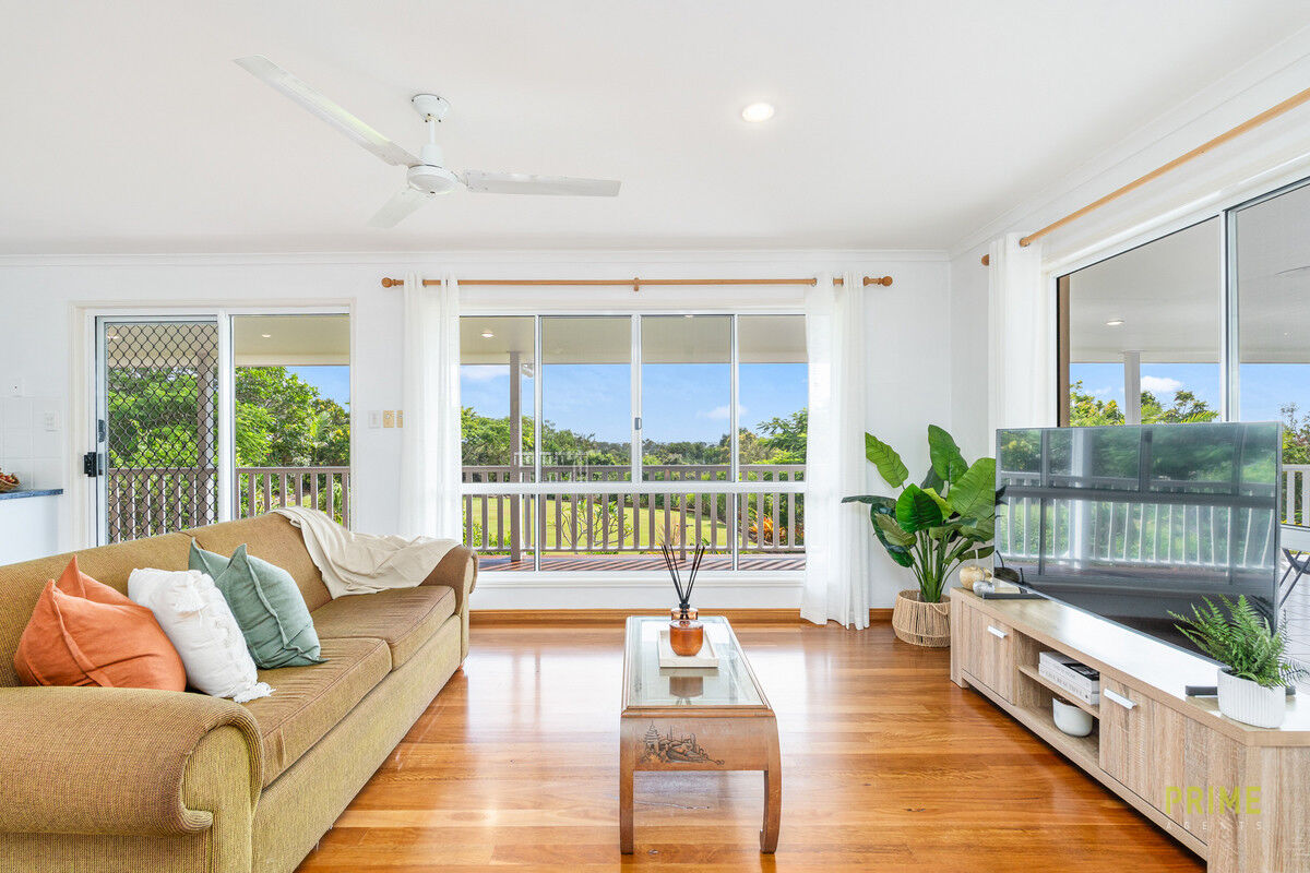 20 AZURE COURT, Dundowran Beach QLD 4655 - Image 5