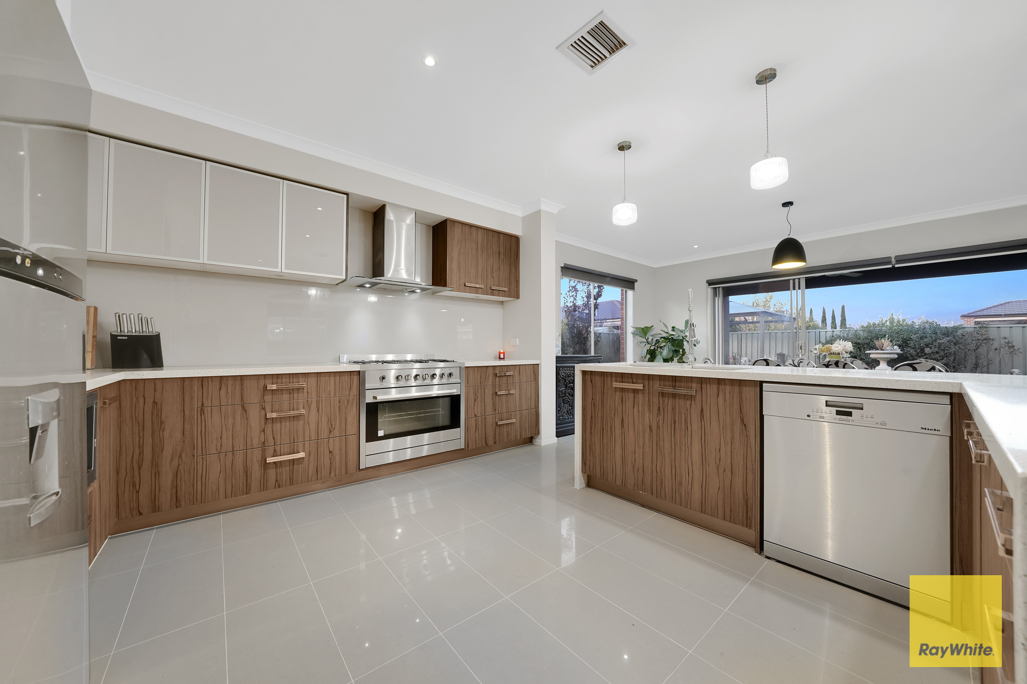 5-bedroom house at 676 Armstrong Road, Wyndham Vale, VIC 3024, Wyndham, Victoria