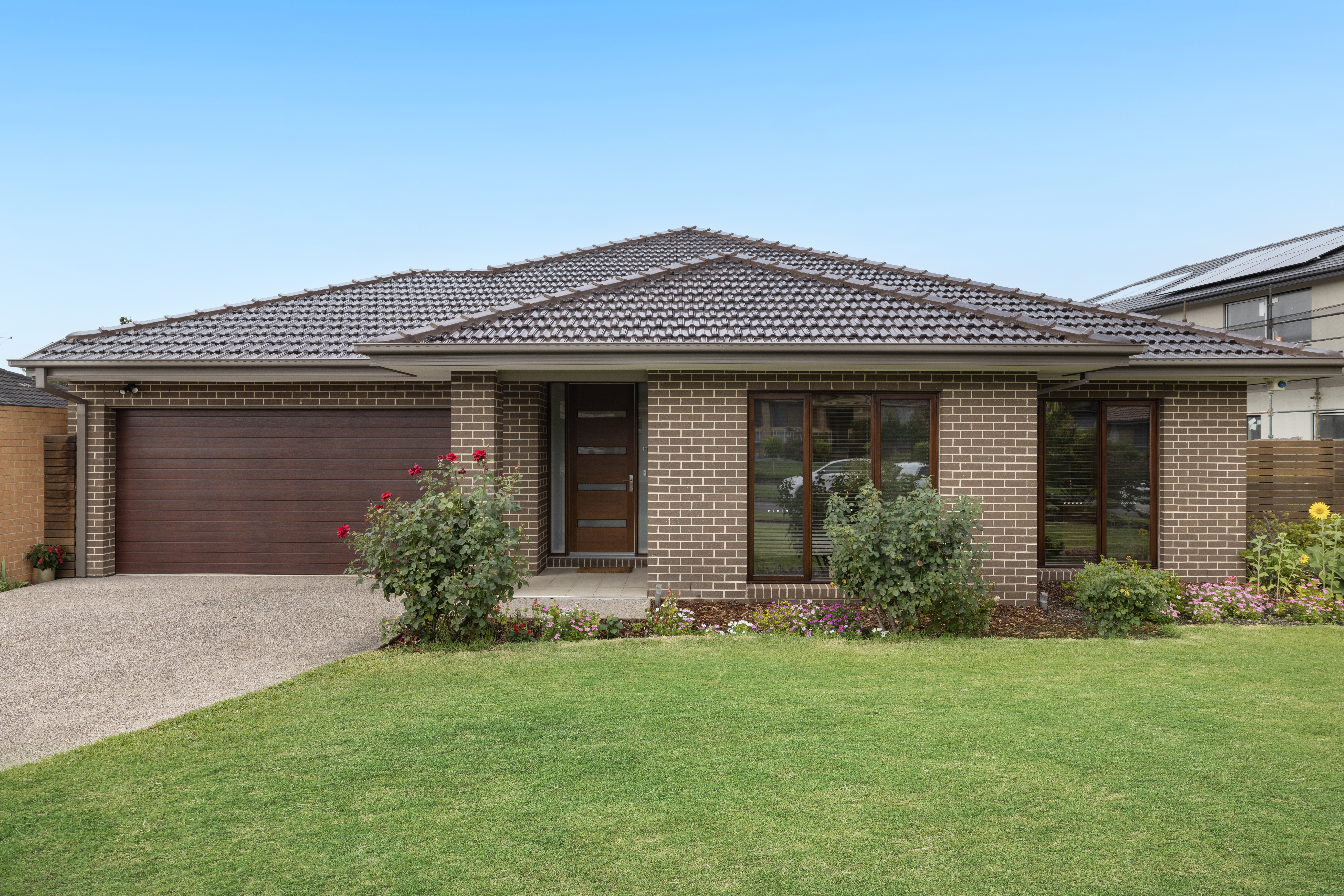 18 Kooringa Crescent, Wheelers Hill, VIC 3150 - Image 1
