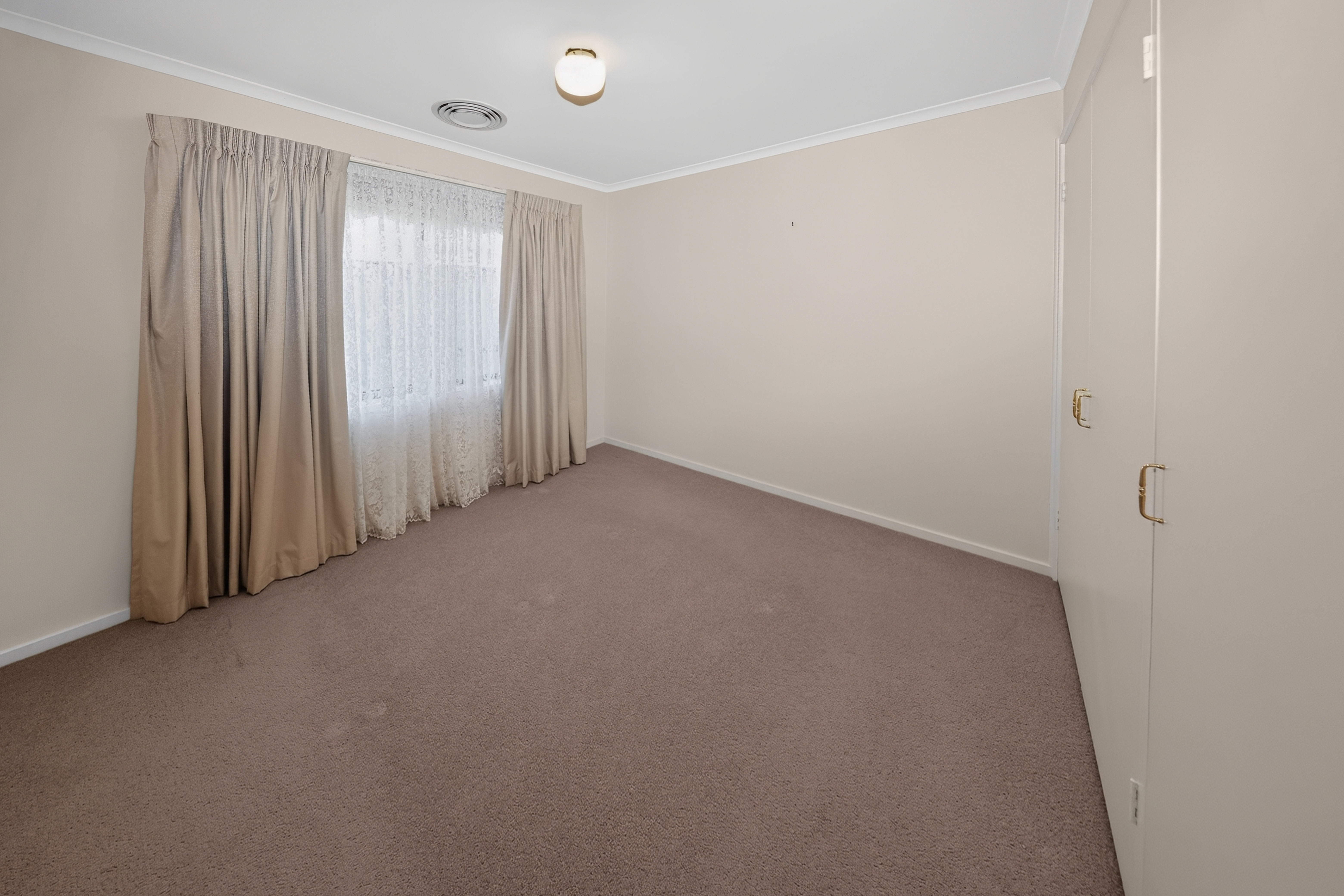 4-bedroom house at 4 Wilkinson Place, Tumut, NSW 2720, Snowy Valleys, New South Wales