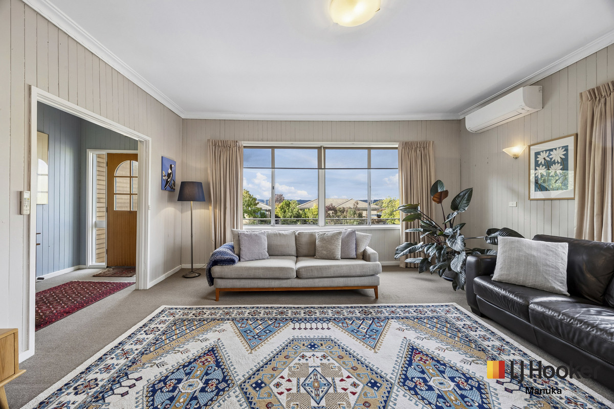 5-bedroom house at 90 Munro Road, Crestwood, NSW 2620, Queanbeyan-Palerang, New South Wales