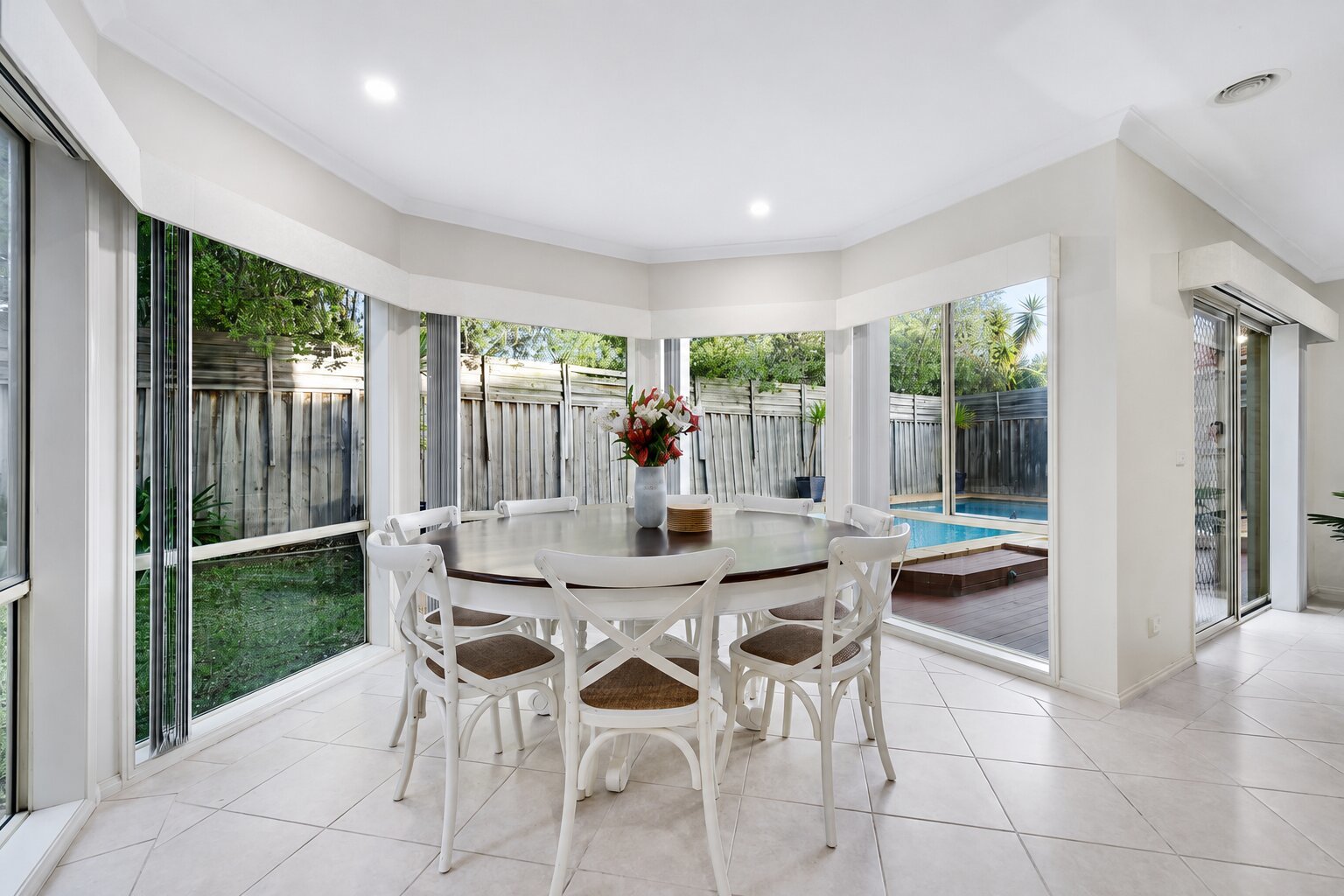 8 VIEW PARK CIRCUIT, Narre Warren South VIC 3805 - Image 6