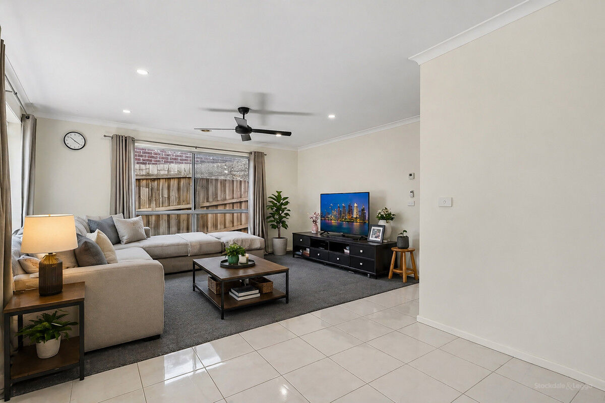 3-bedroom unit at UNIT 14 11 HAWK AVENUE, Pakenham VIC 3810, Cardinia, Victoria