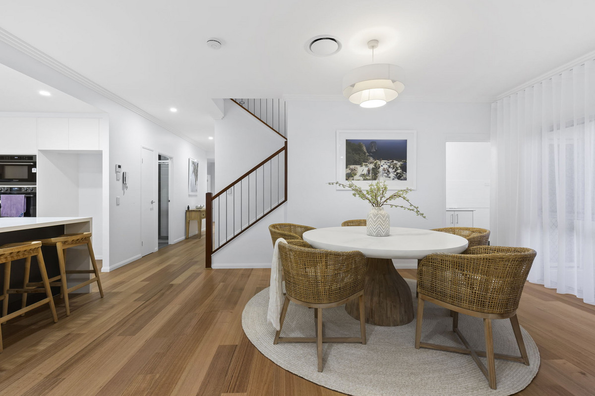 24 FEATHERTAIL PLACE, Gumdale QLD 4154 - Image 7