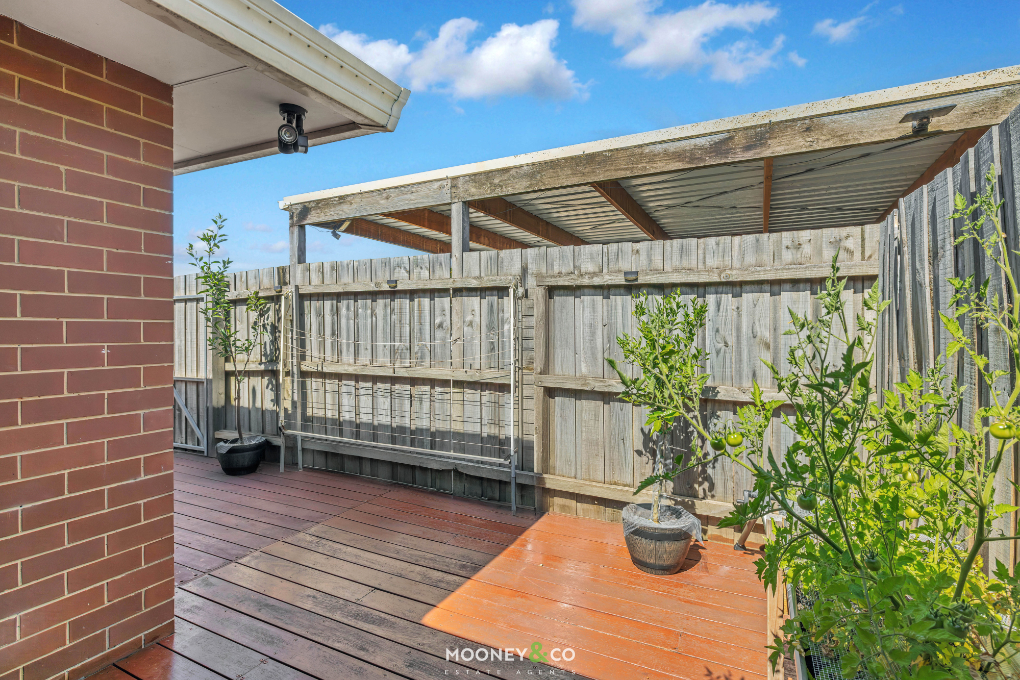 2-bedroom unit at 2/8 Mclaren Avenue, Cranbourne, VIC 3977, Casey, Victoria