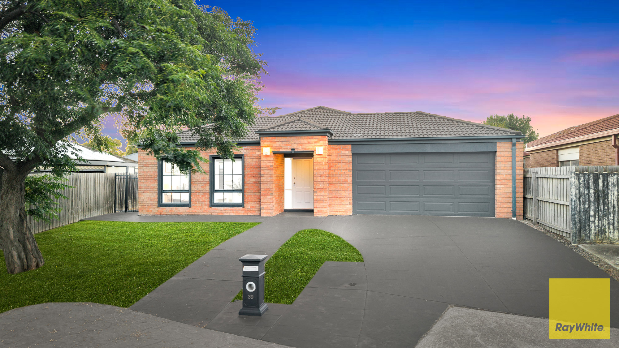 39 LEDA DRIVE, Tarneit VIC 3029 - Image 1