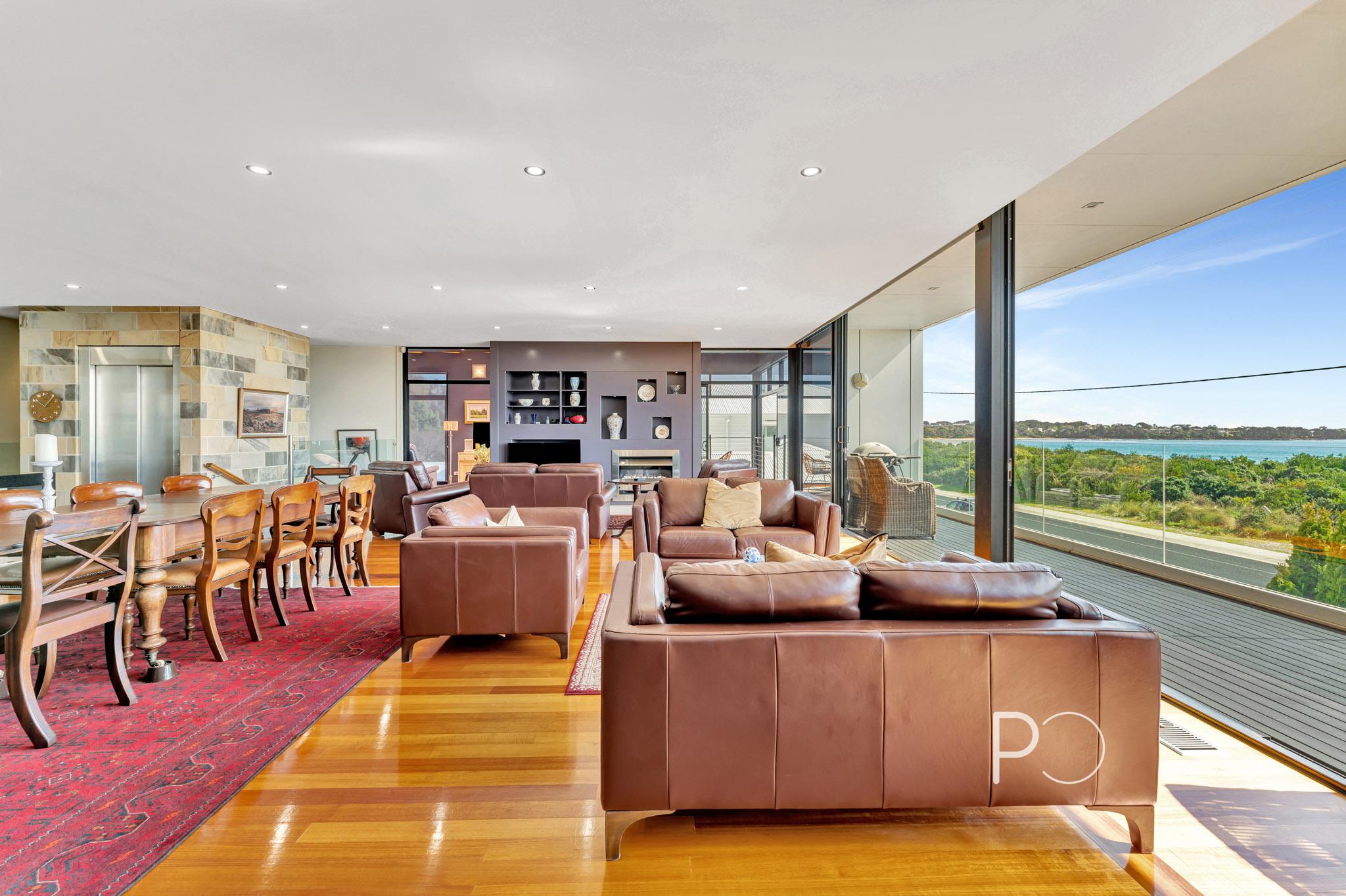 16 Shearwater Esplanade, Shearwater, TAS 7307 - Image 2