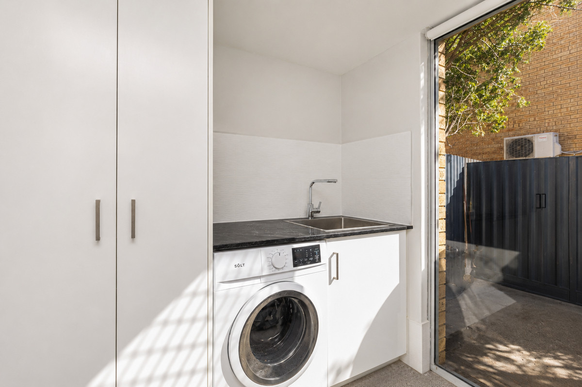 3/337 Canning Highway, Como, WA 6152 - Image 3