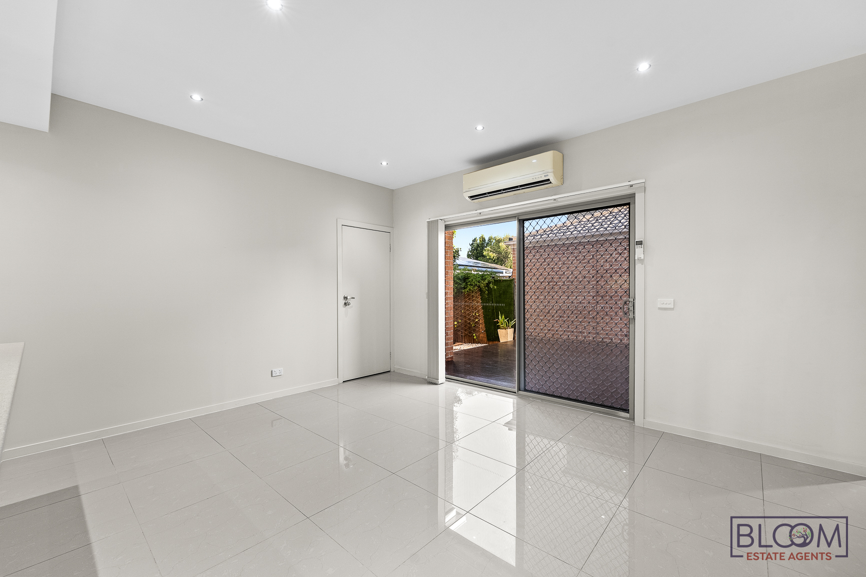 UNIT 1 43 WESTMEADOWS LANE, Truganina VIC 3029 - Image 6