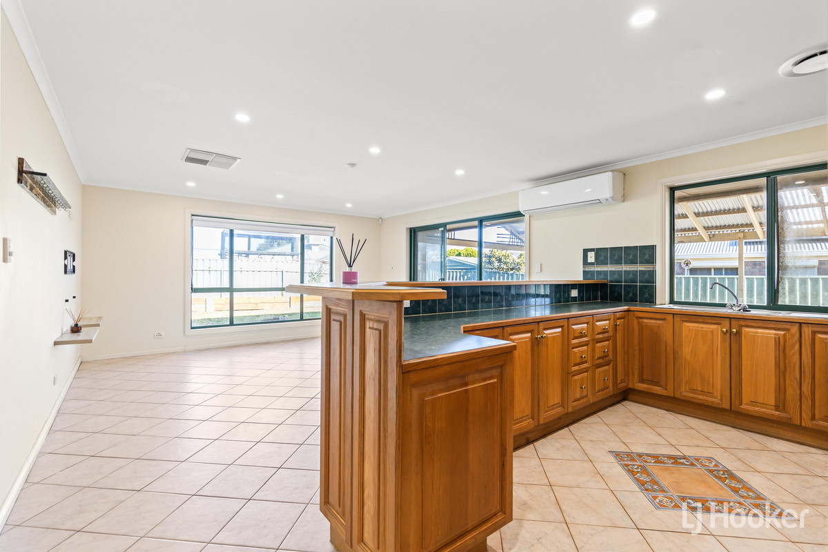 5 Pinewood Avenue, Blakeview, SA 5114 - Image 8