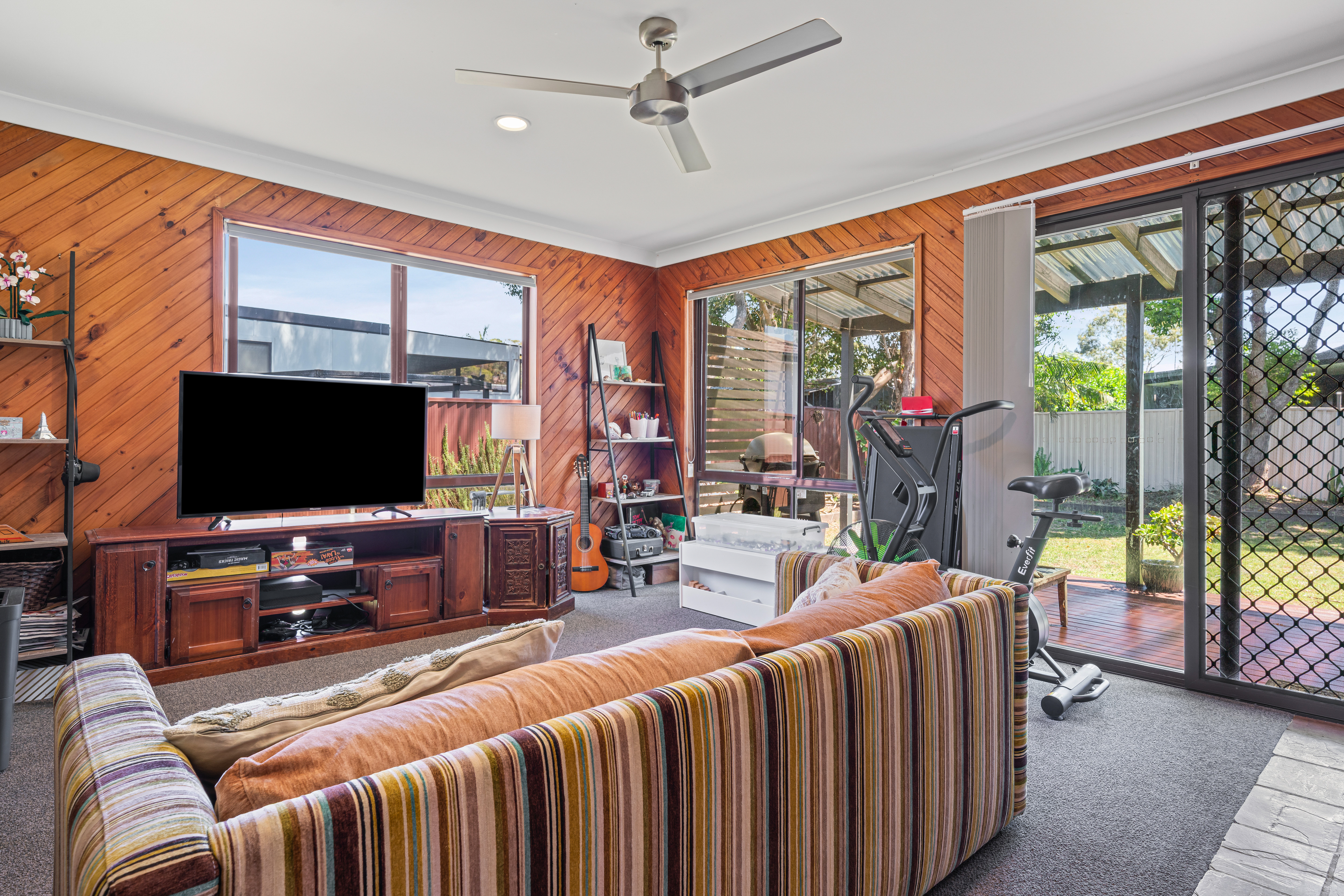 33 EMERALD PLACE, Berkeley Vale NSW 2261 - Image 3