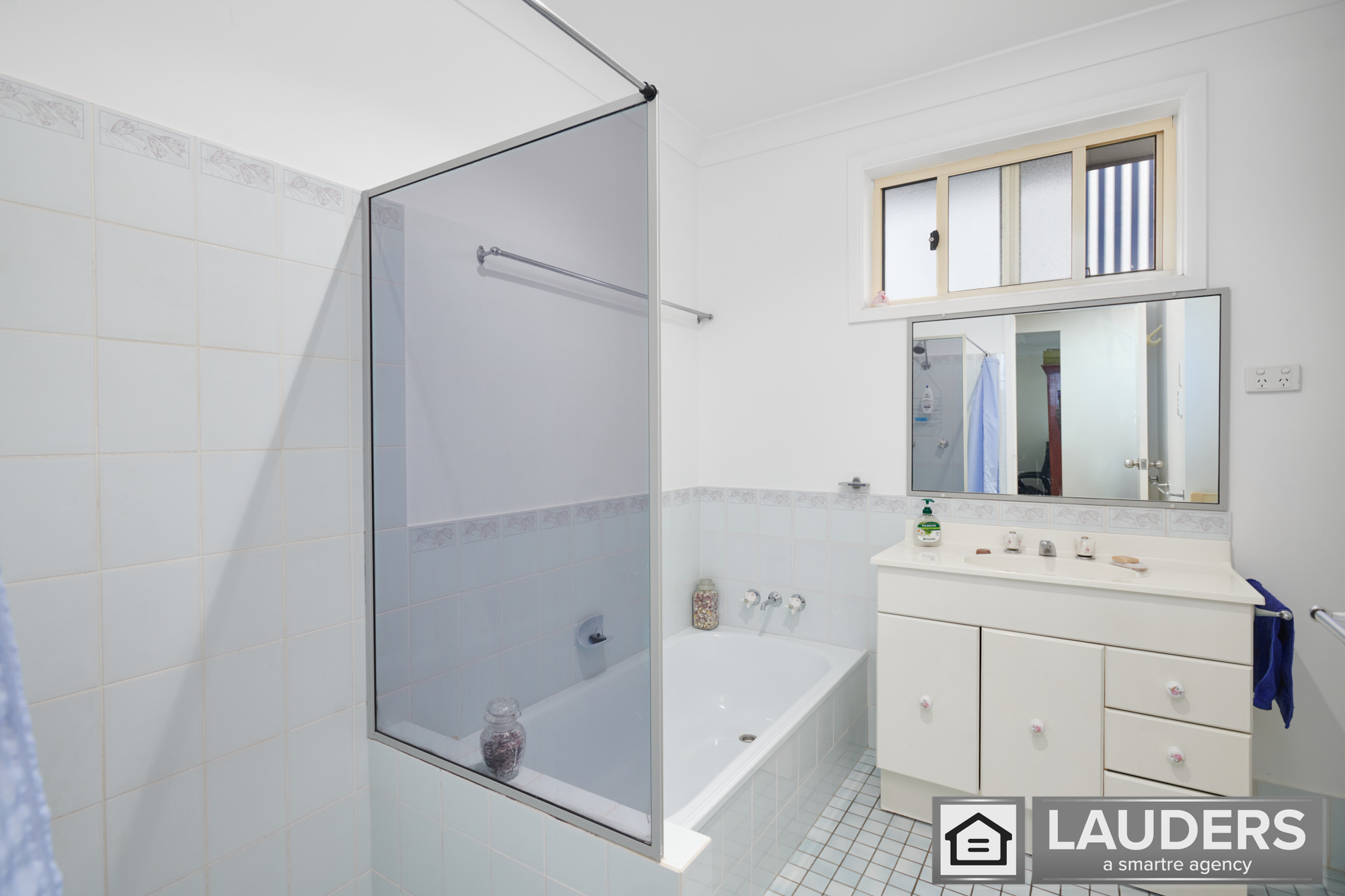 6-bedroom house at 1489 Manning Point Road, Mitchells Island, NSW 2430, Mid-Coast, New South Wales