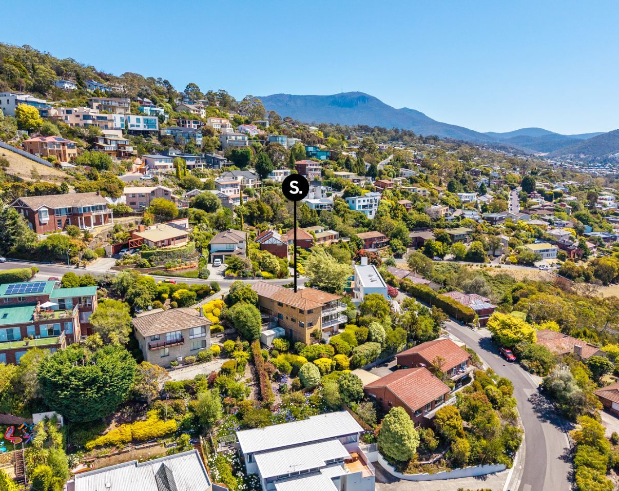 3-bedroom unit at 1/14 Edith Avenue, Sandy Bay, TAS 7005, Hobart, Tasmania