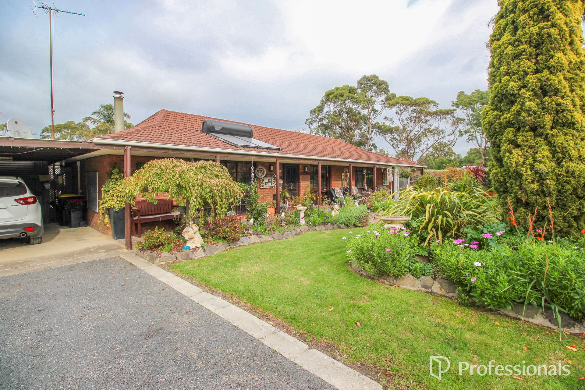 4-bedroom house at HILDALE OAKS 28 NAPIER ROAD, WON WRON VIC 3971, Wellington, Victoria