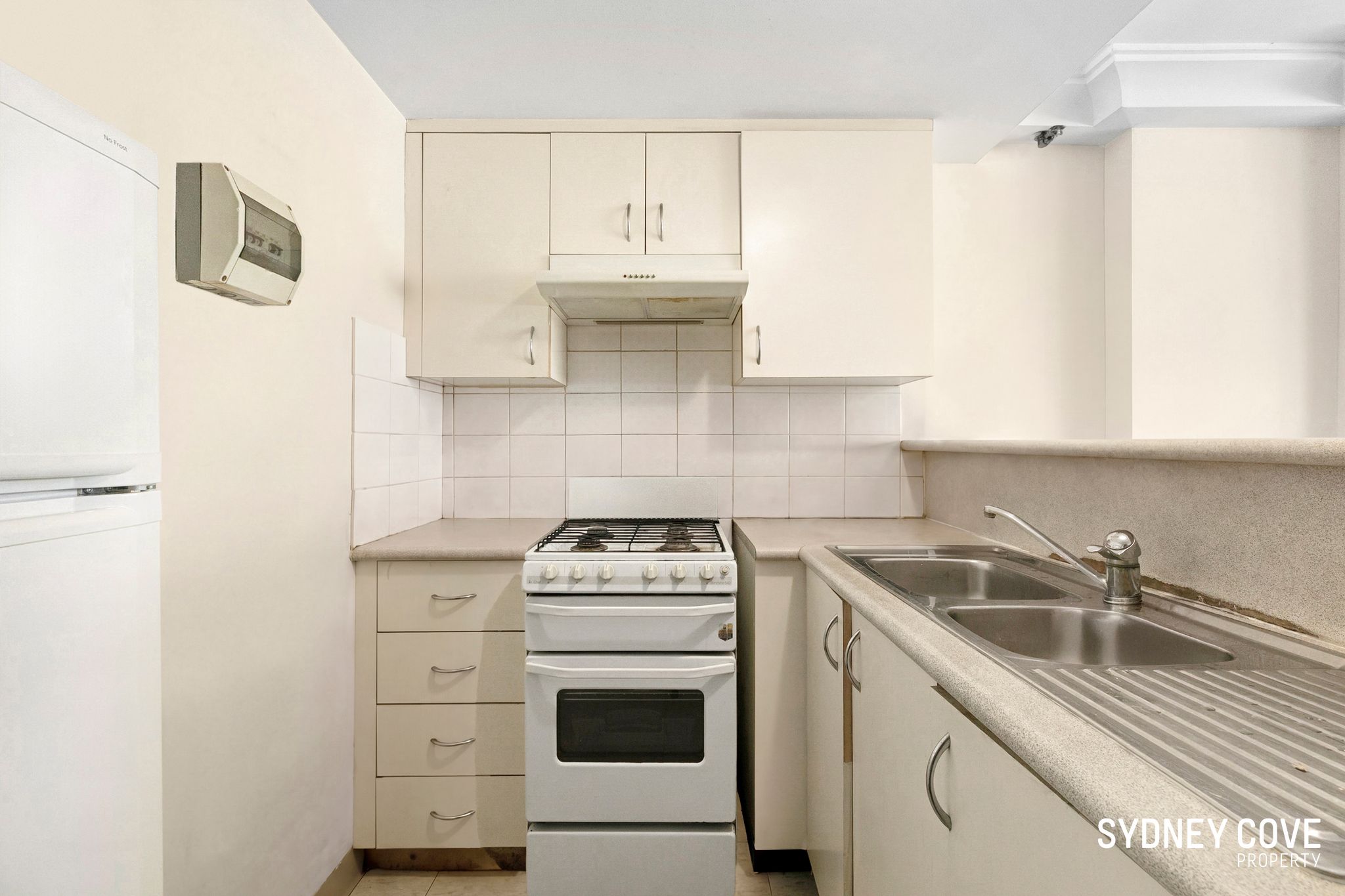 REGAL APARTMENTS 302 361 SUSSEX STREET, SYDNEY NSW 2000 - Image 4