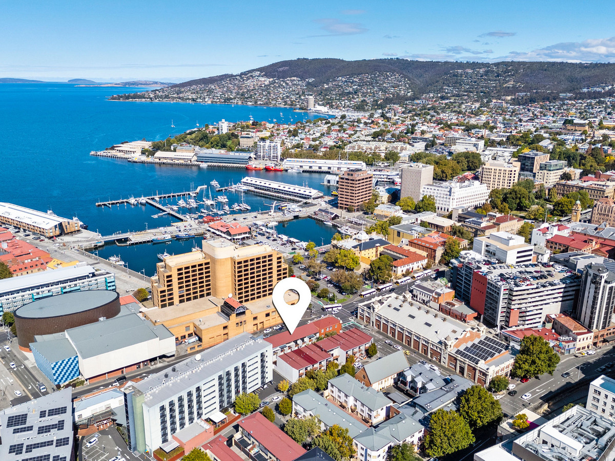 9 1 CRESWELLS ROW, HOBART TAS 7000 - Image 1