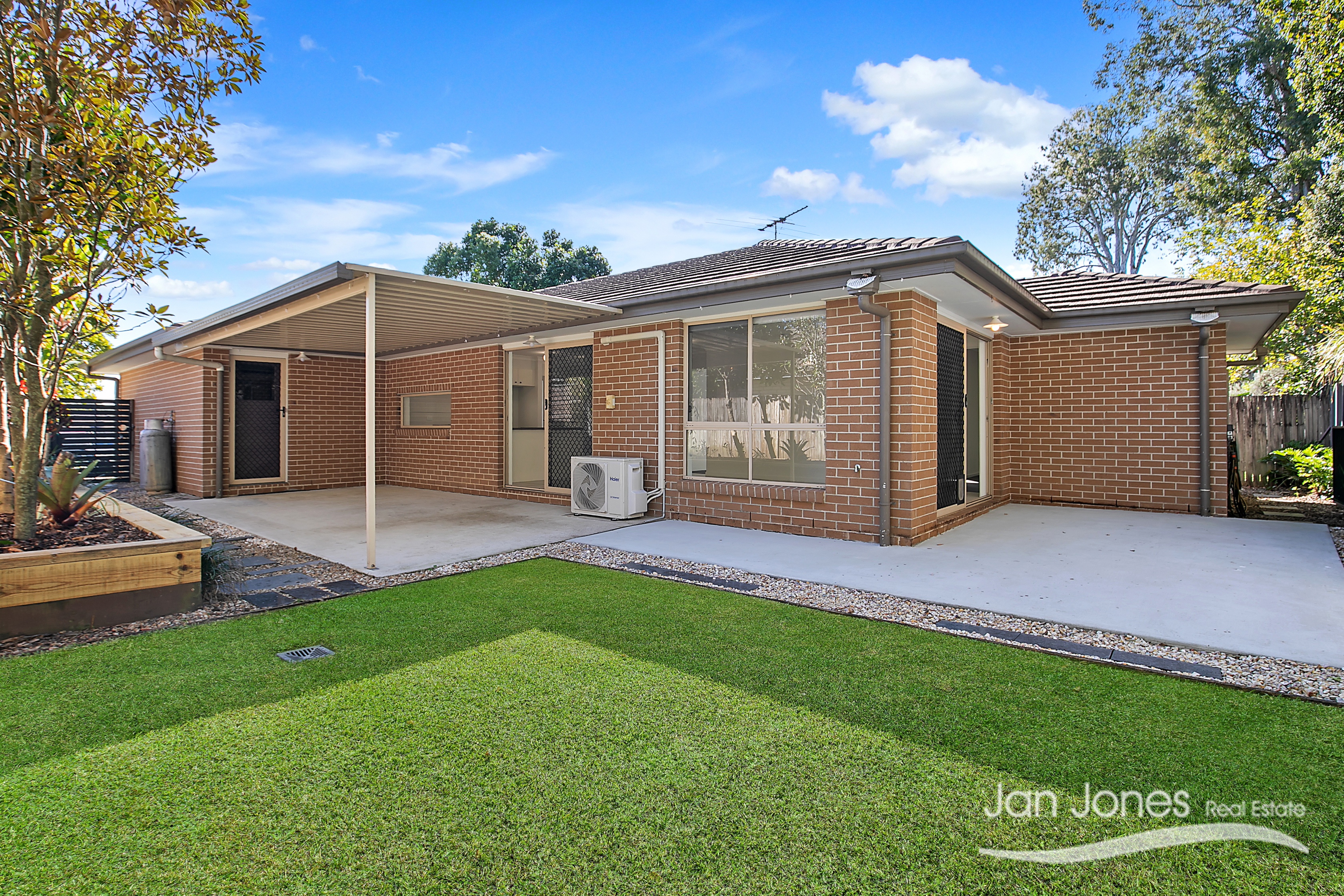 33 PEGGY ROAD, Bellmere QLD 4510 - Image 2