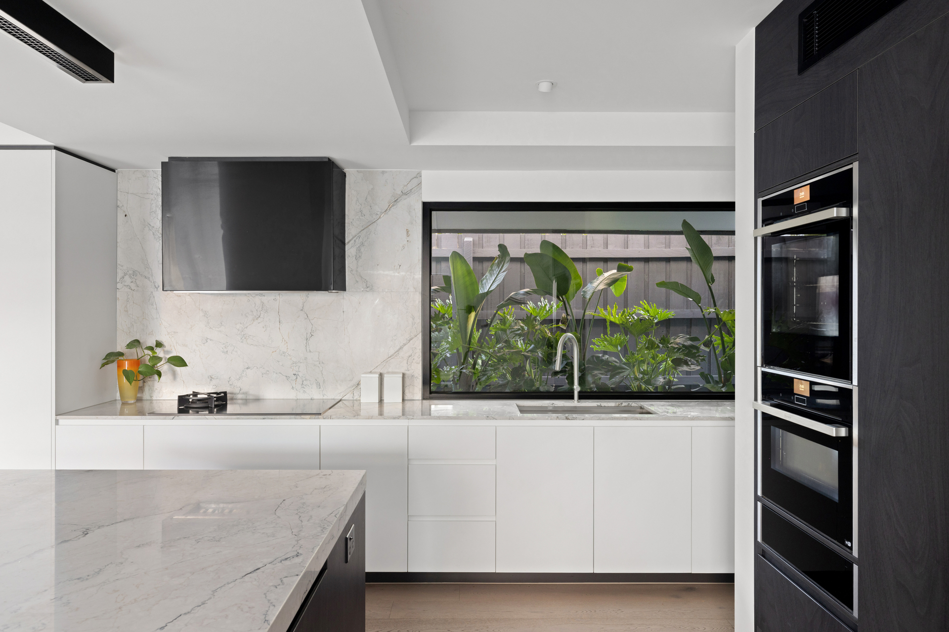 14 WHYTE STREET, Brighton VIC 3186 - Image 5