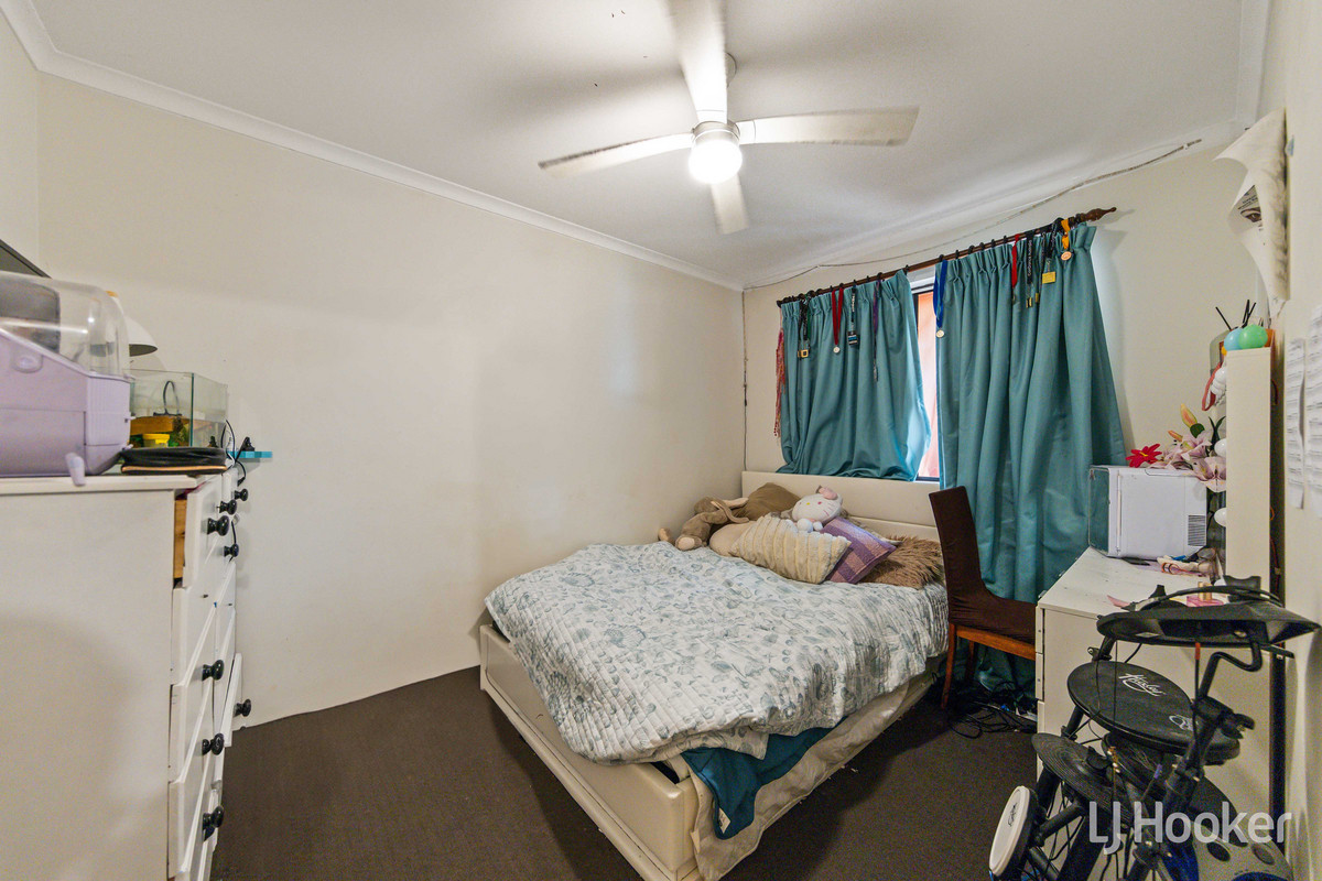 13 Banksia Crescent, Craigmore, SA 5114 - Image 10