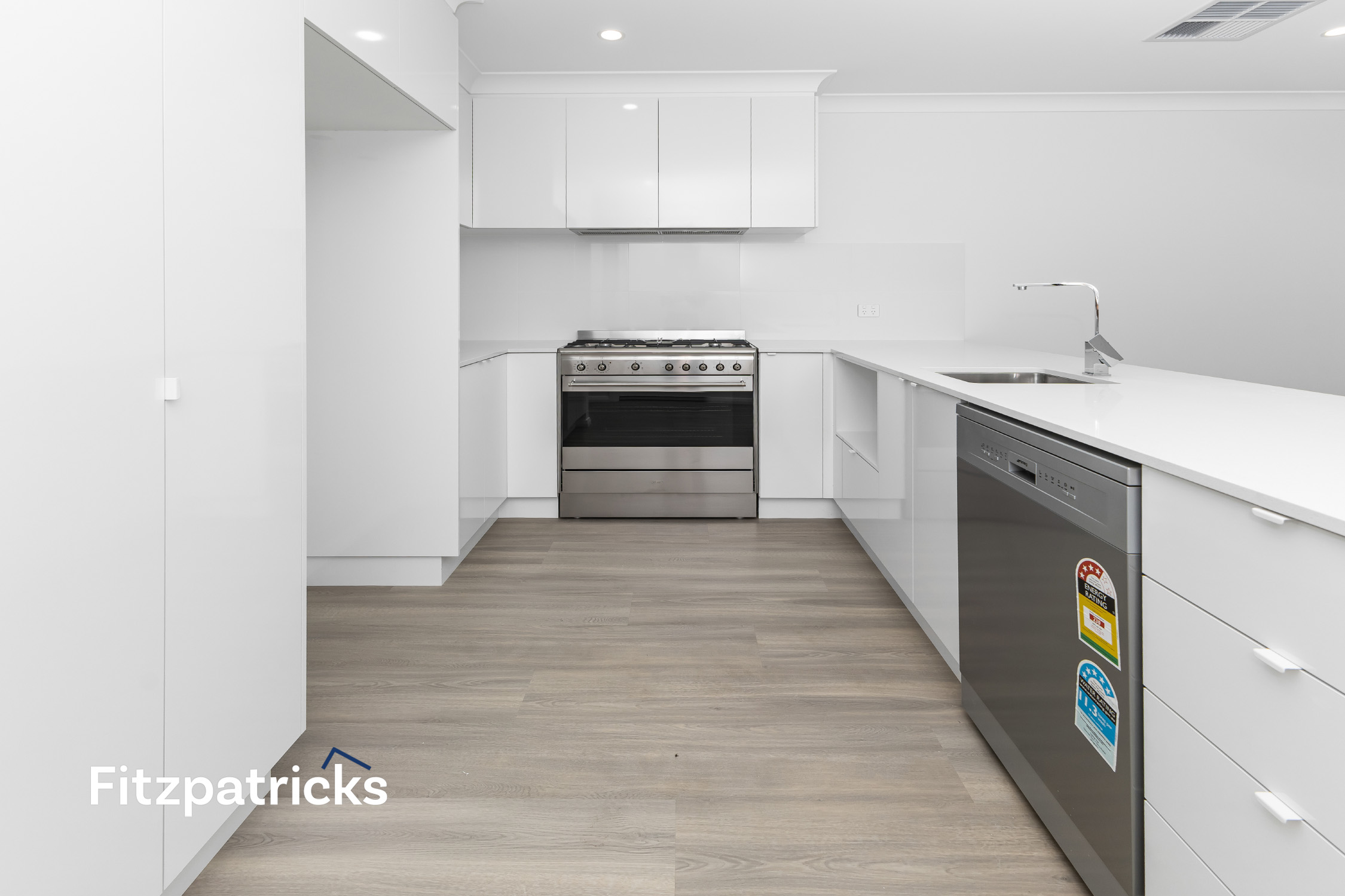 3-bedroom unit at 2/18 Tooleybuc Street, Gobbagombalin, NSW 2650, Wagga Wagga, New South Wales