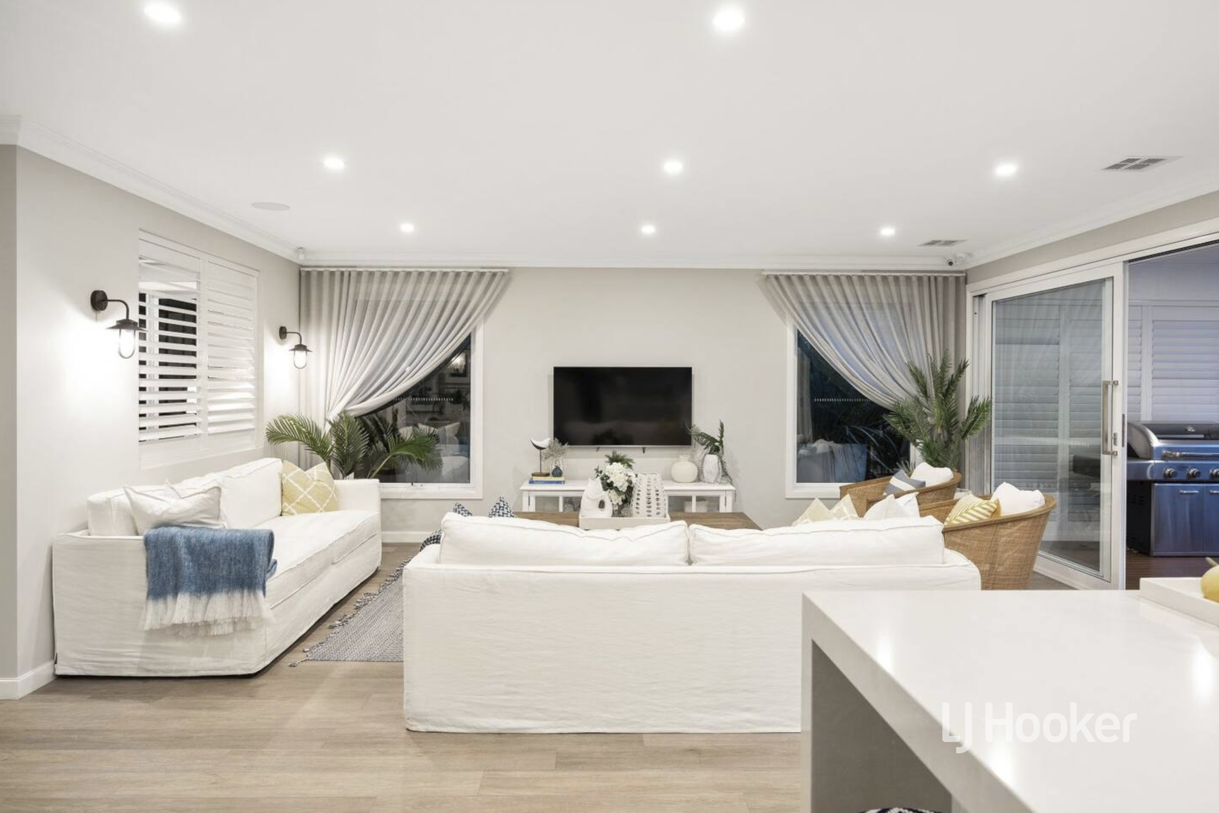 11 Irvine Rise, Werribee, VIC 3030 - Image 8