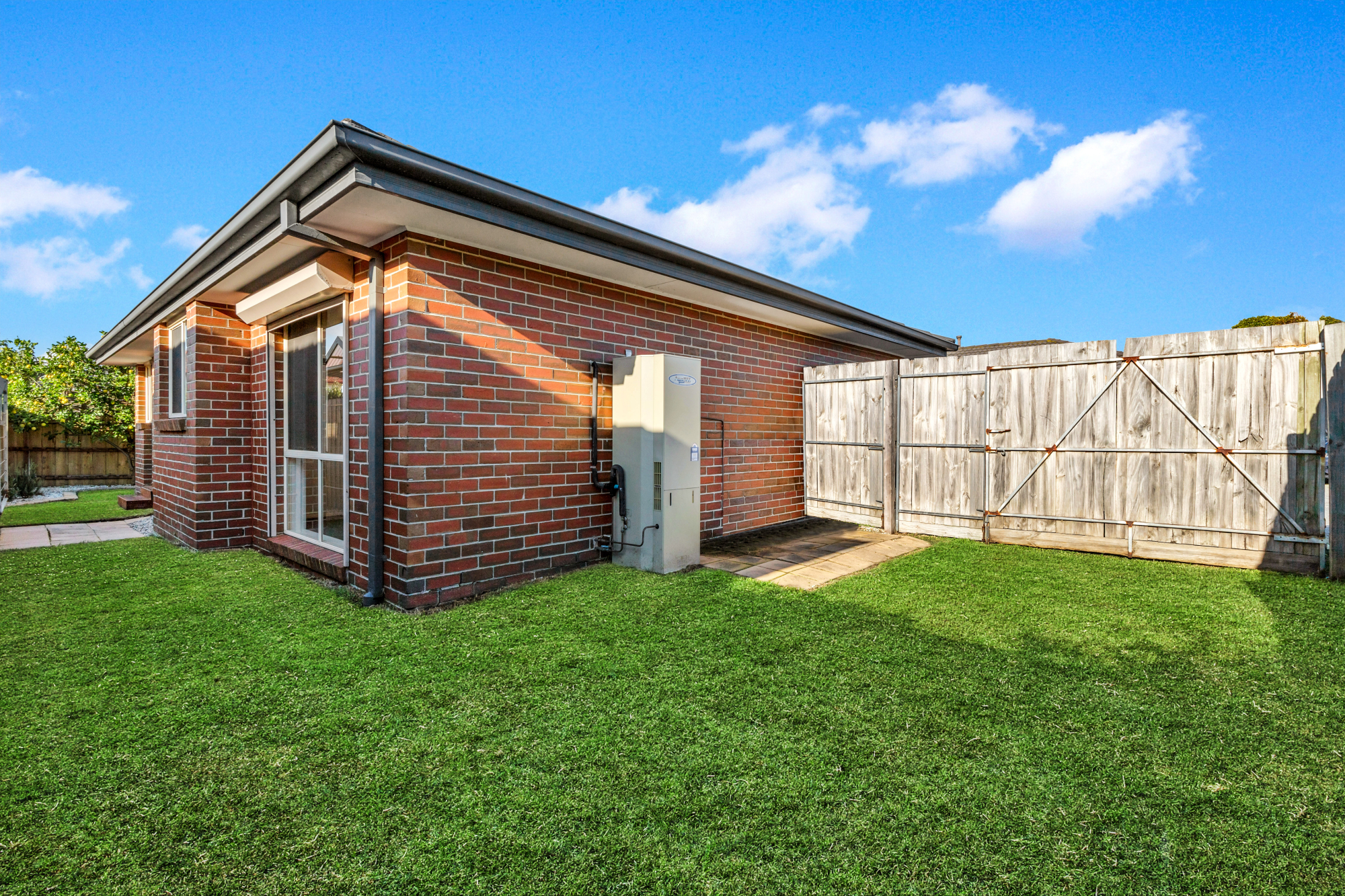 3-bedroom unit at 3/449 Station Street, Bonbeach, VIC 3196, Kingston (Vic.), Victoria